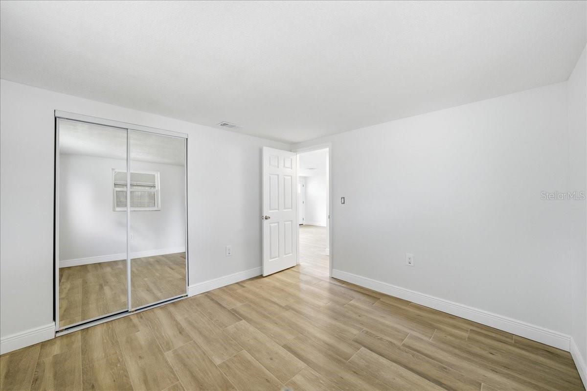 13902 Barnard Ave Property Photo 11
