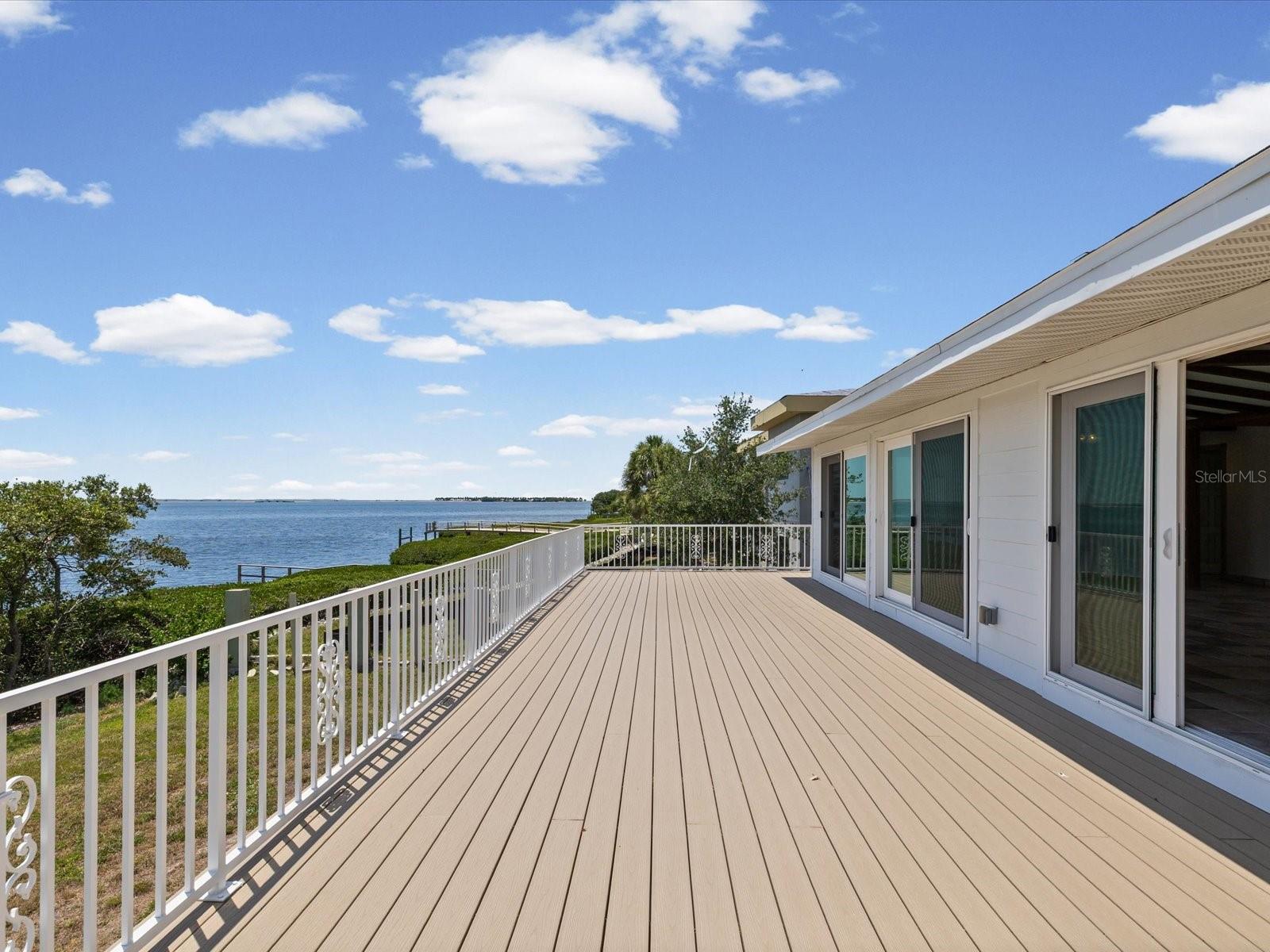 1647 Sea Breeze Dr Property Photo 19