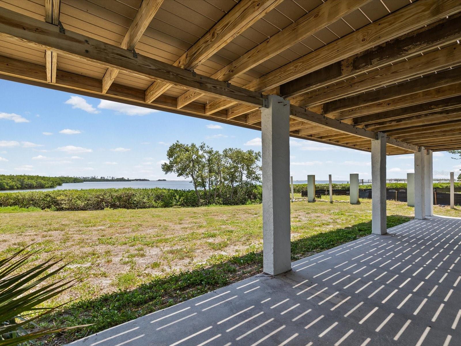 1647 Sea Breeze Dr Property Photo 36