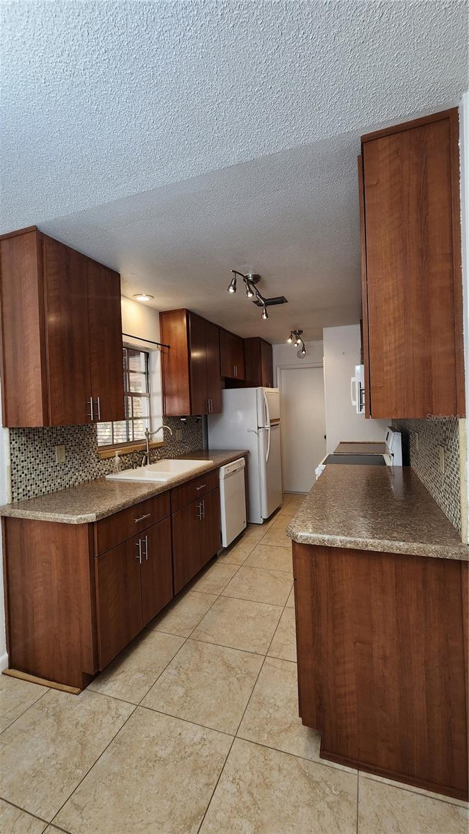 4518 Yorkshire Ave Property Photo 11