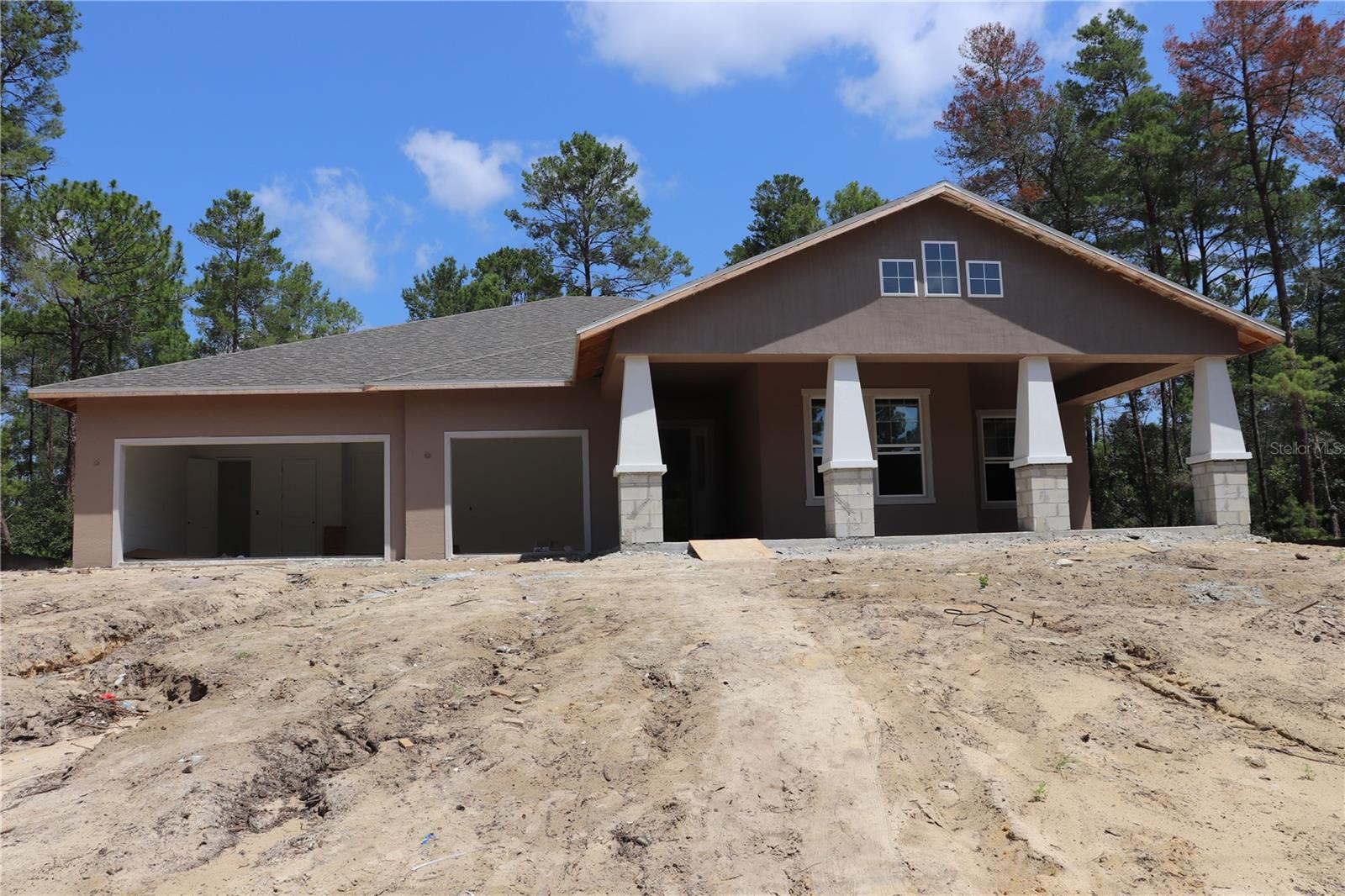 6163 N Canyon Dr Property Photo 1