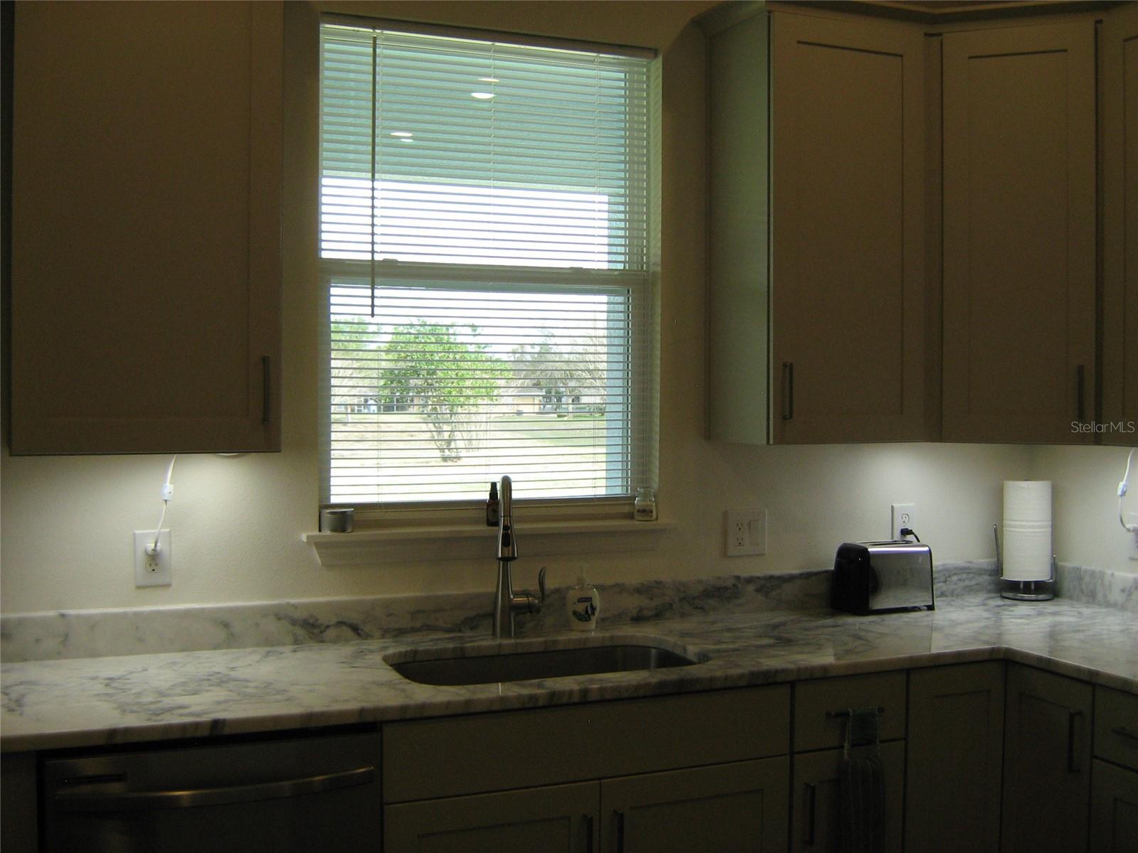 535 Dowling Cir Property Photo 9