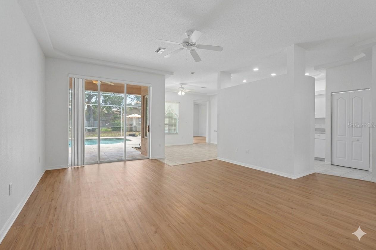 4312 Bayridge Ct Property Photo 16