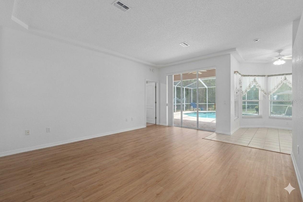 4312 Bayridge Ct Property Photo 17
