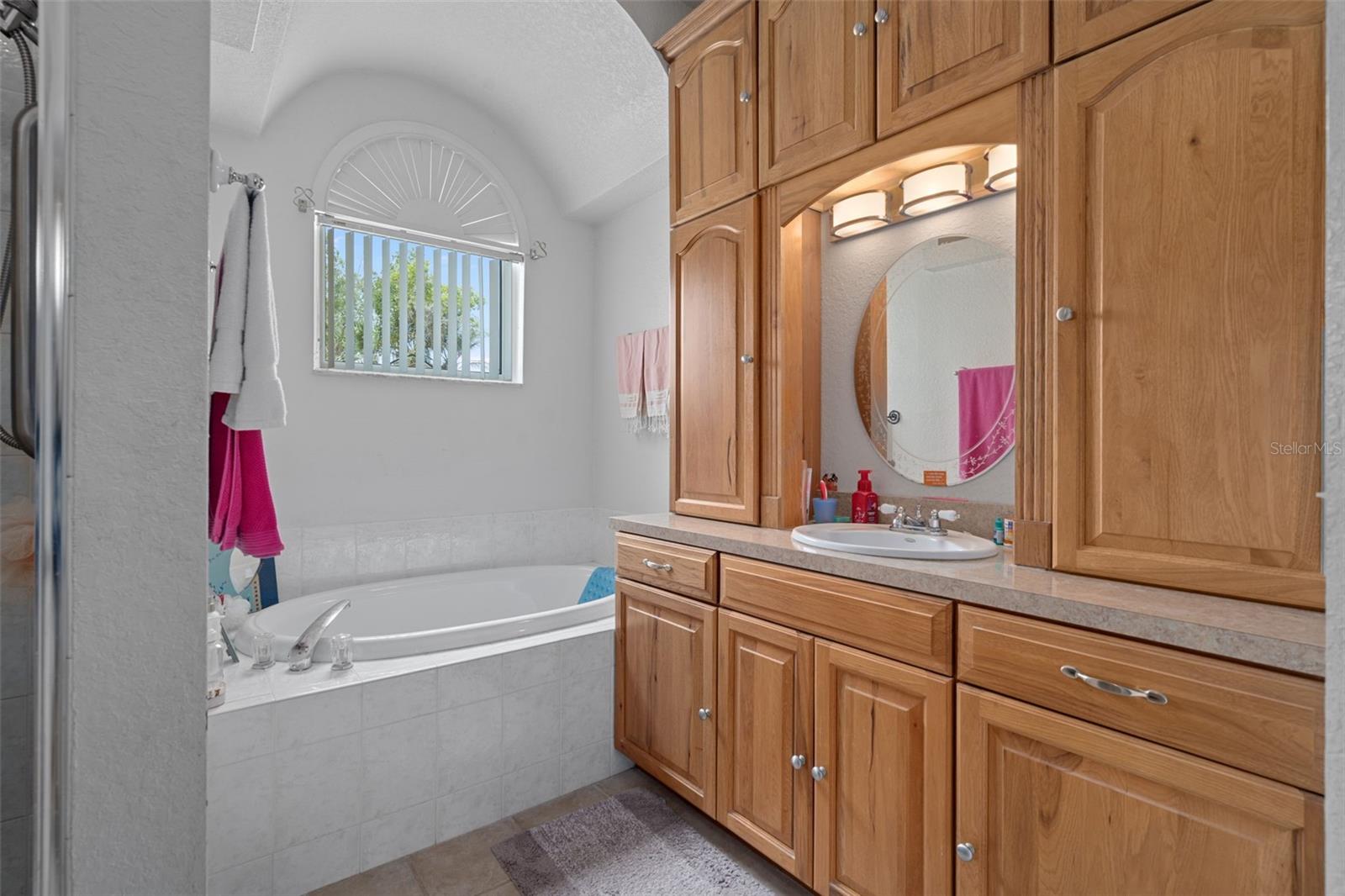 4312 Bayridge Ct Property Photo 37