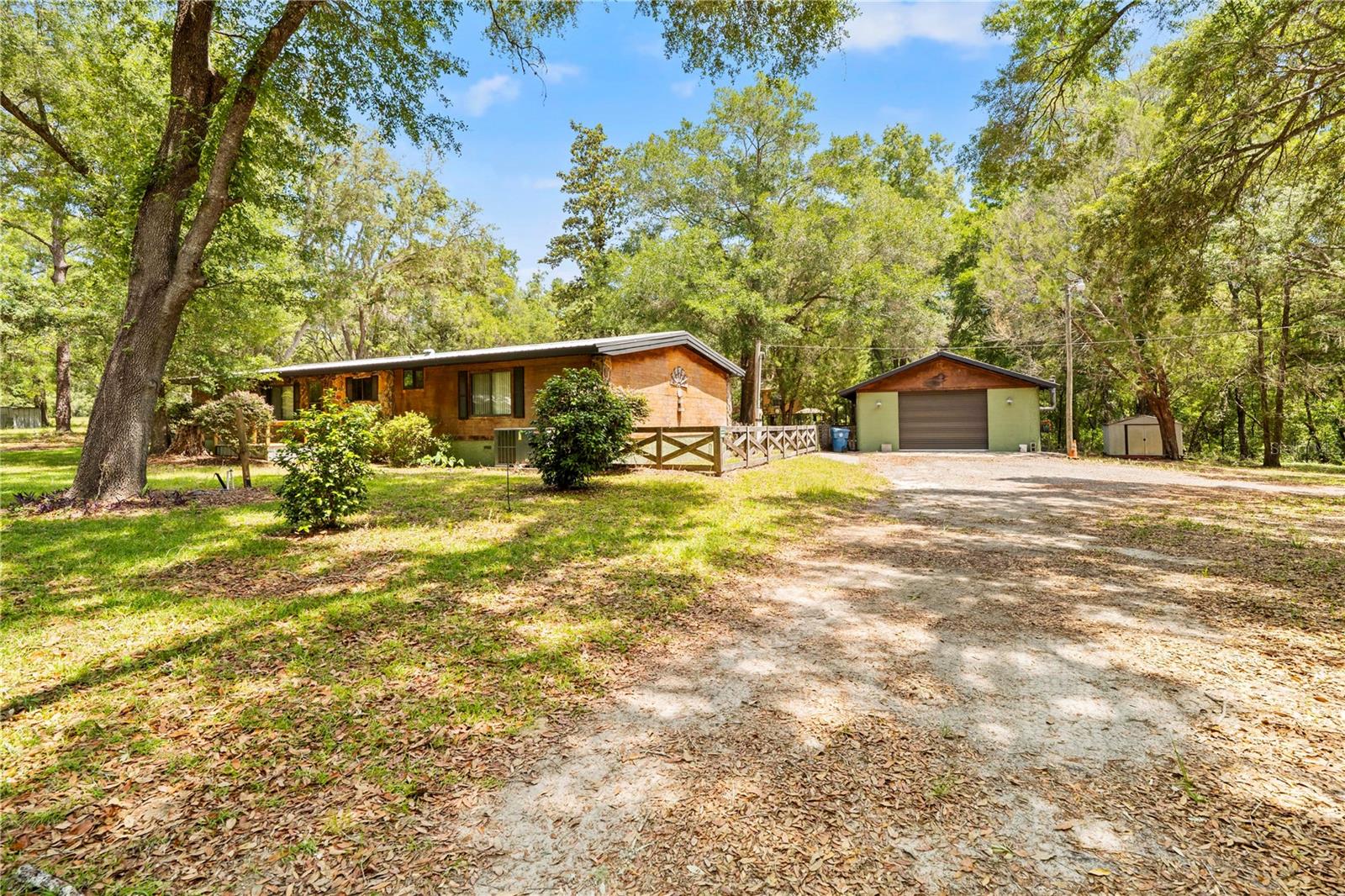 27137 Lambeth Rd Property Photo 1