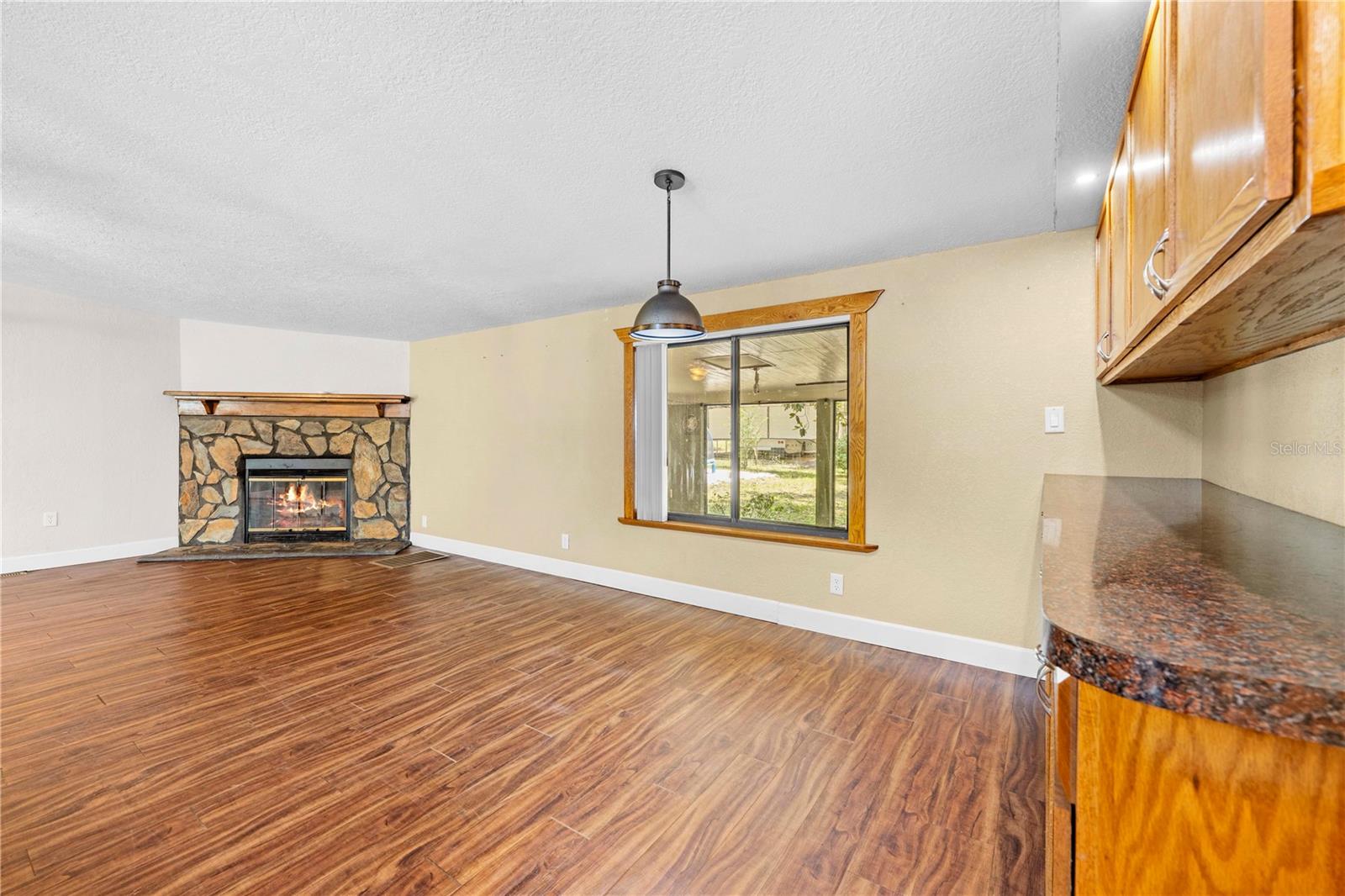 27137 Lambeth Rd Property Photo 12