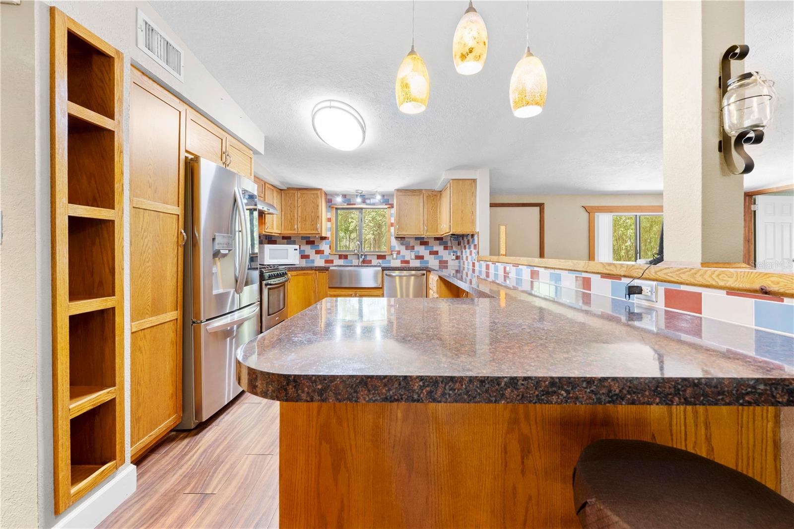 27137 Lambeth Rd Property Photo 17