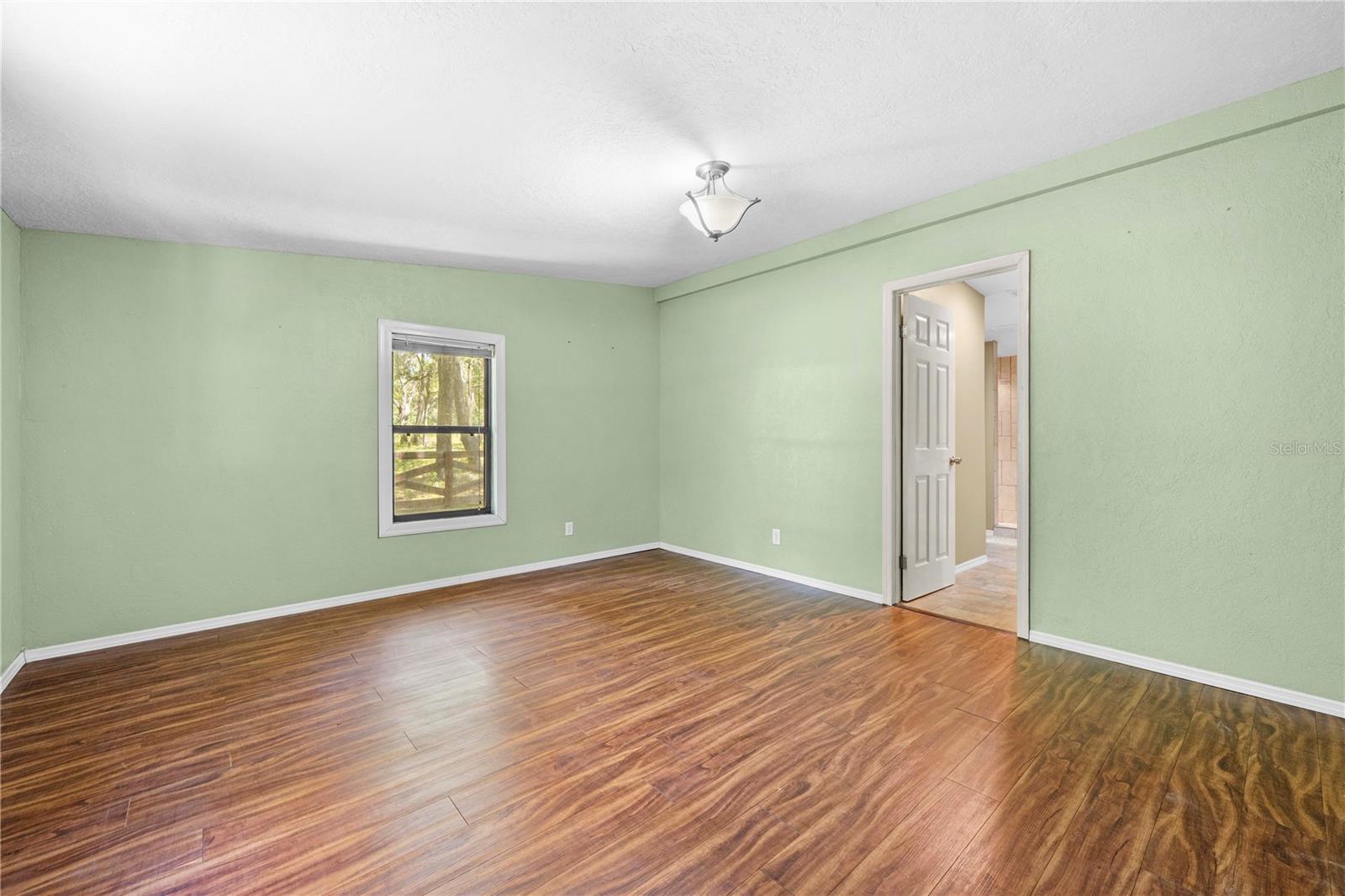 27137 Lambeth Rd Property Photo 22