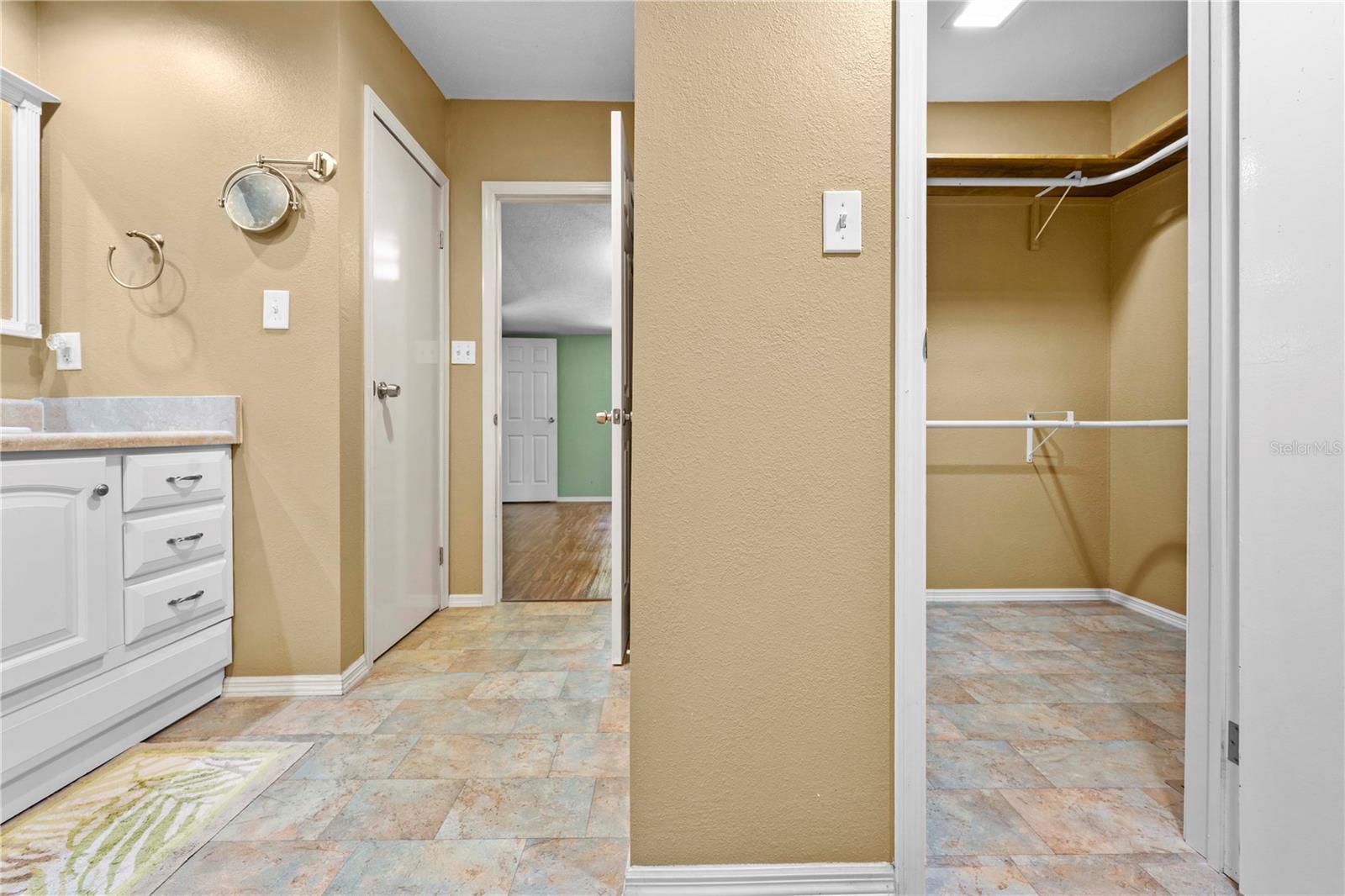 27137 Lambeth Rd Property Photo 30