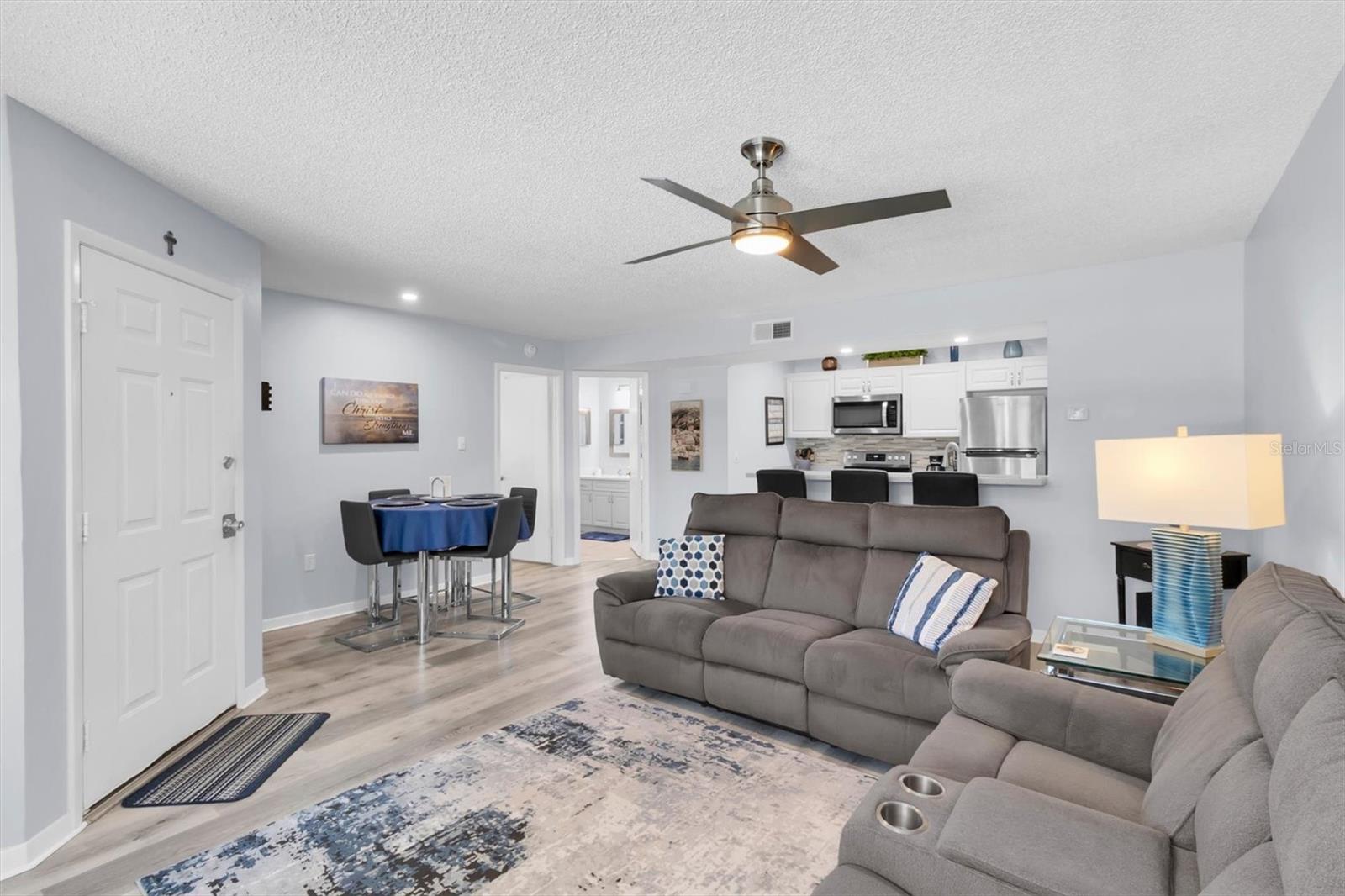 7712 Hillside Ct #201 Property Photo 6