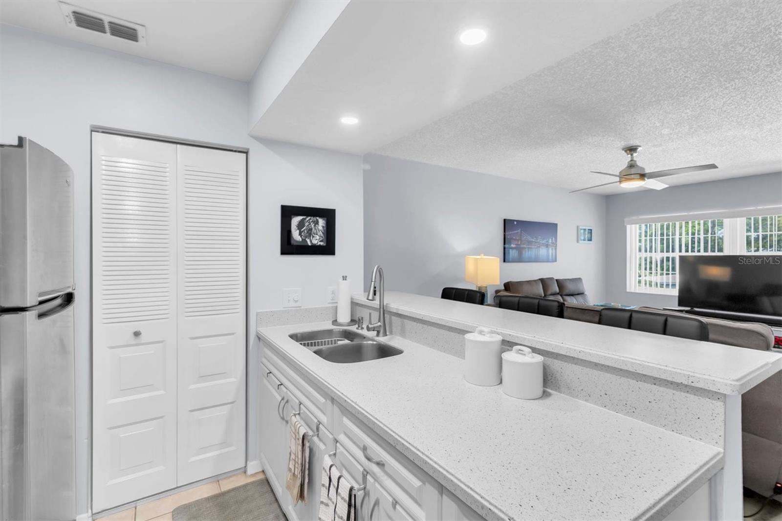 7712 Hillside Ct #201 Property Photo 10