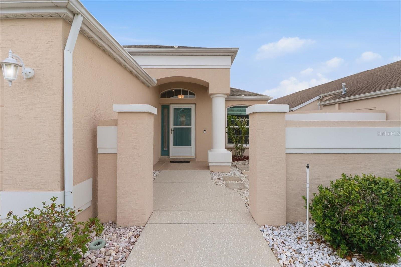 250 Royal Palm Way Property Photo 3
