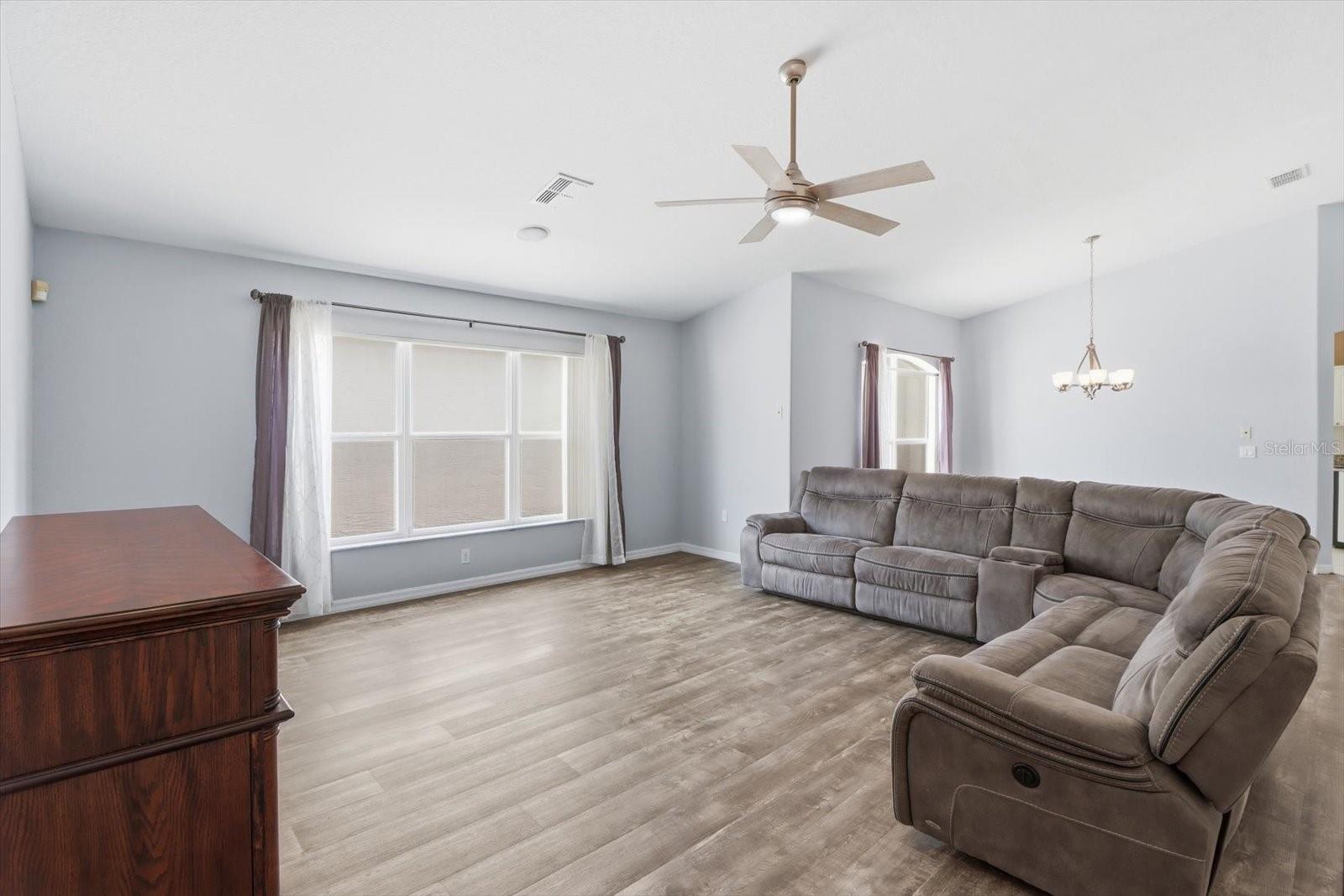 250 Royal Palm Way Property Photo 8