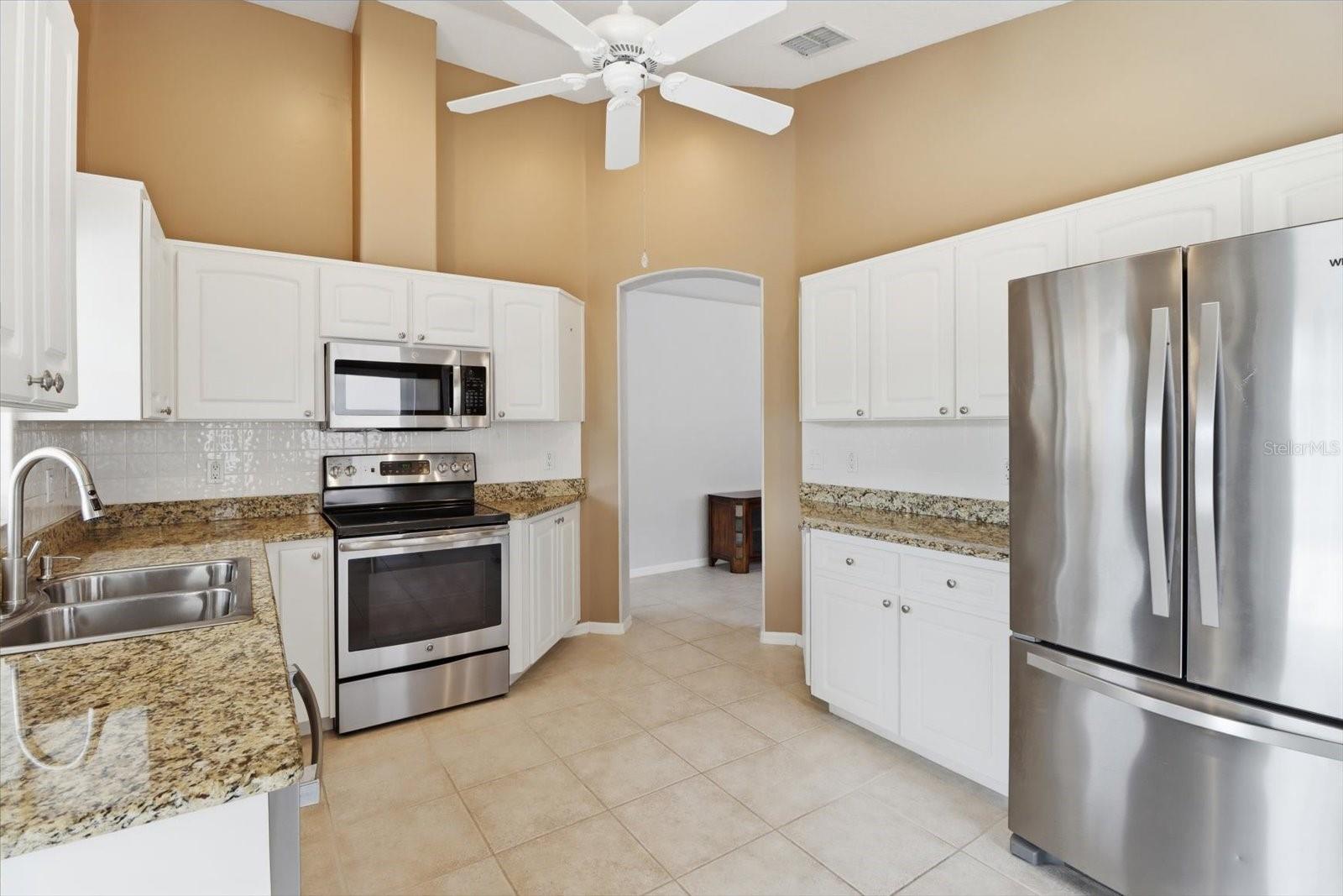 250 Royal Palm Way Property Photo 15