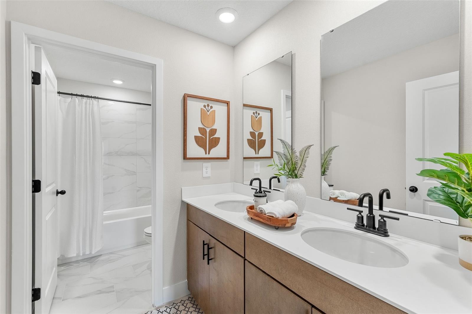2351 Huanier Ct Property Photo 16