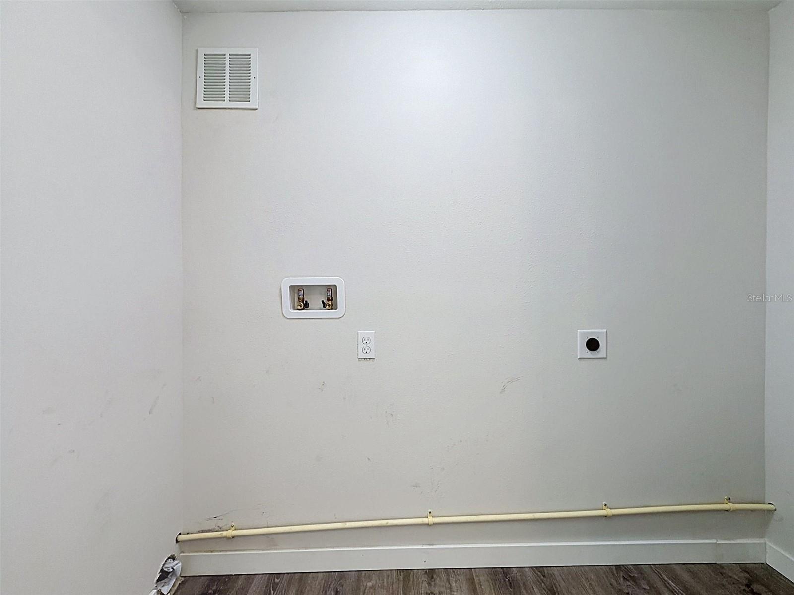 317 Ne 13th Ter Property Photo 26