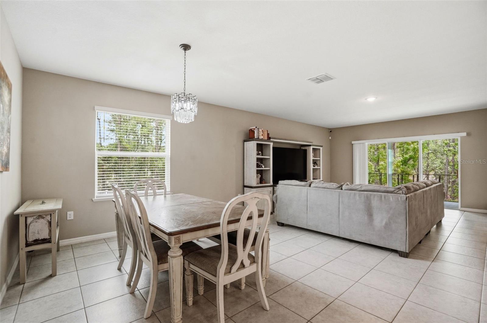 39 Milbark Dr Property Photo 15
