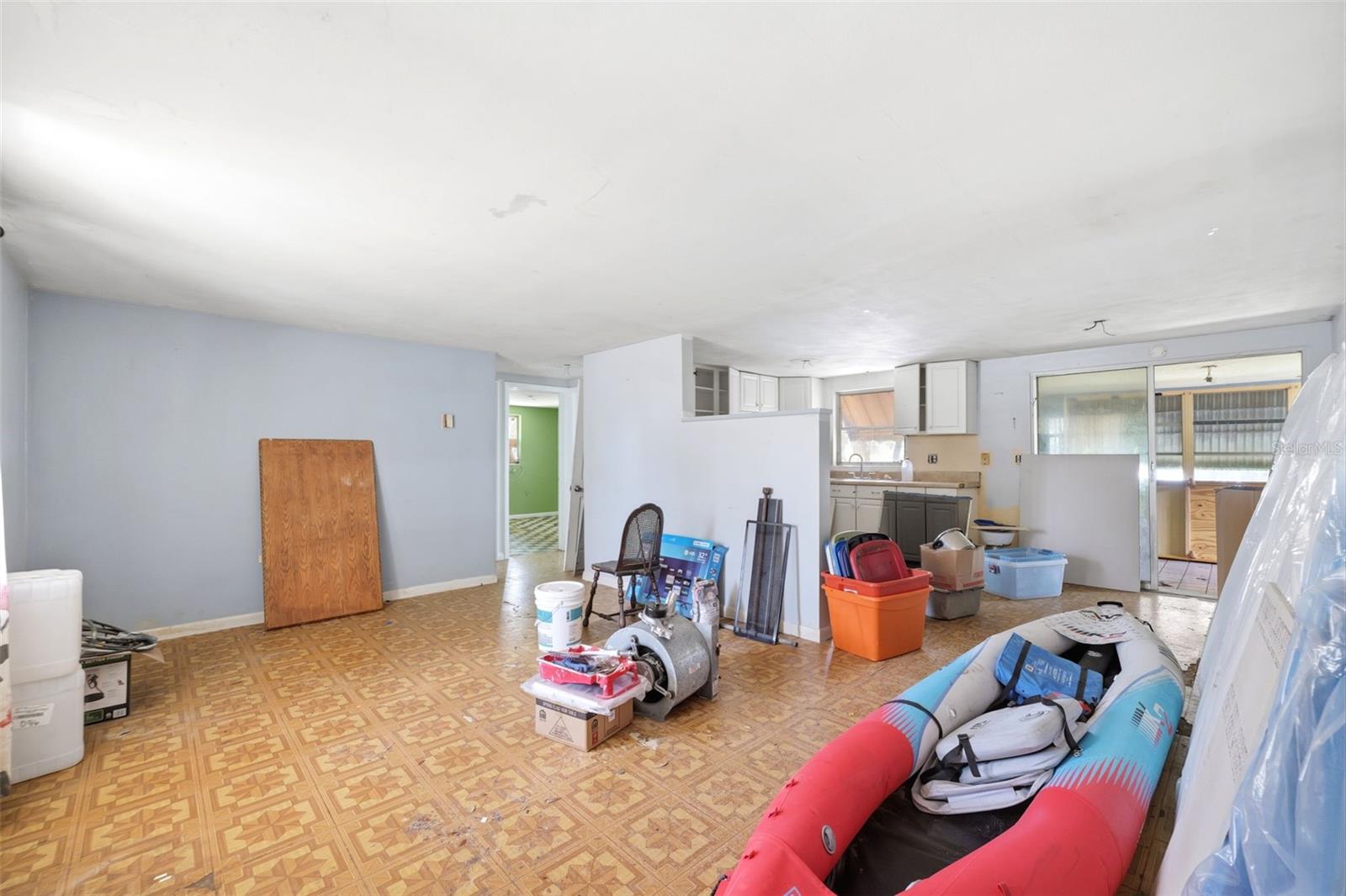 10 S Jackson St Property Photo 22