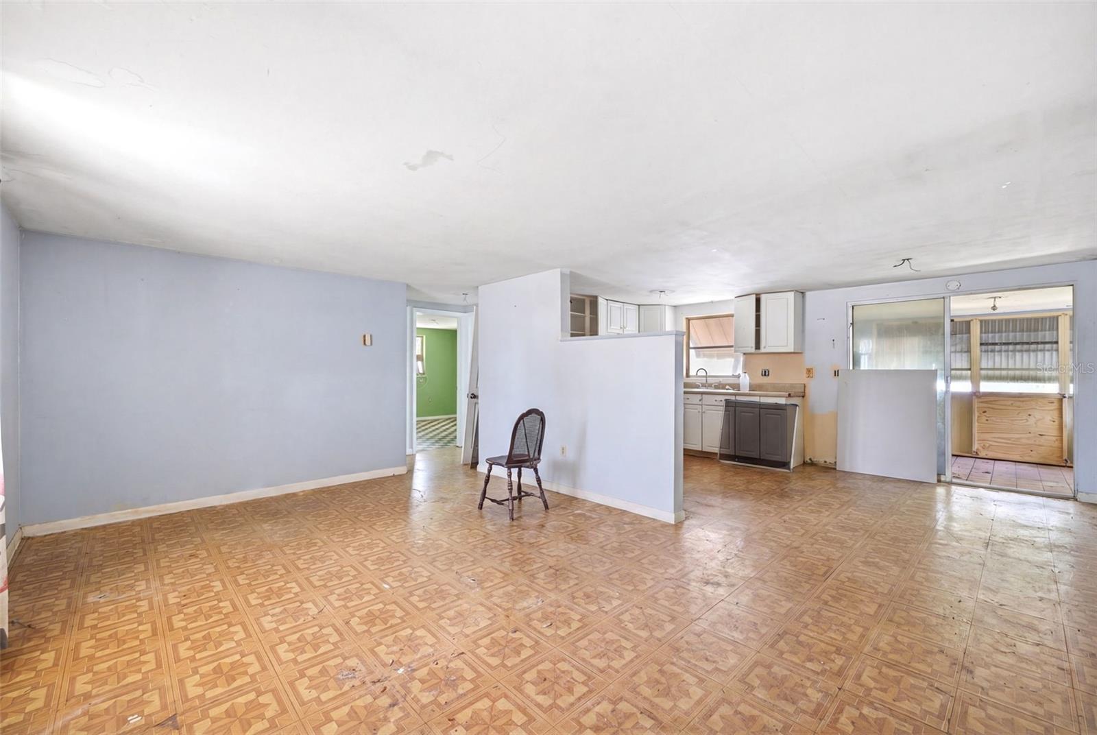 10 S Jackson St Property Photo 24