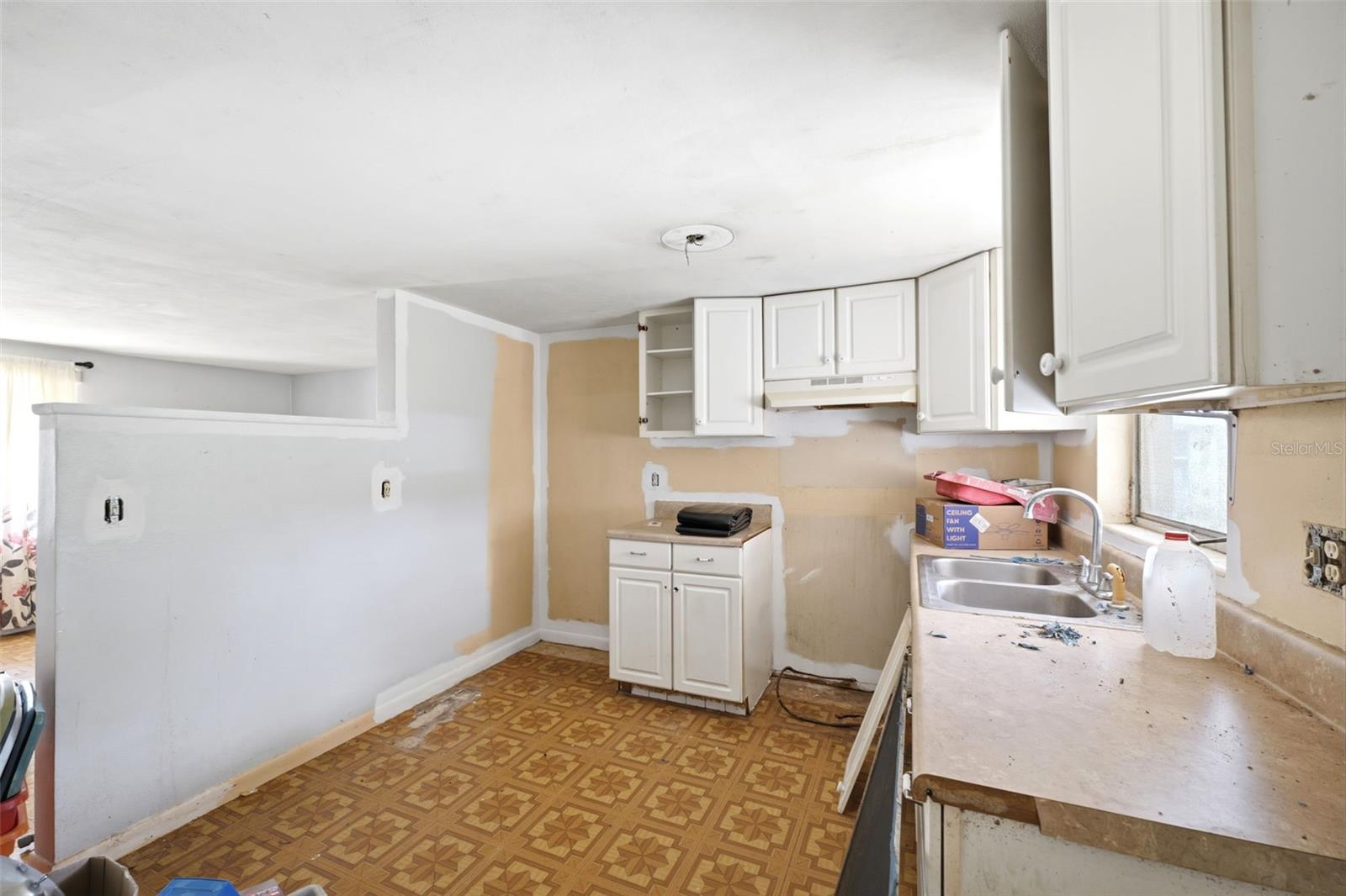 10 S Jackson St Property Photo 30