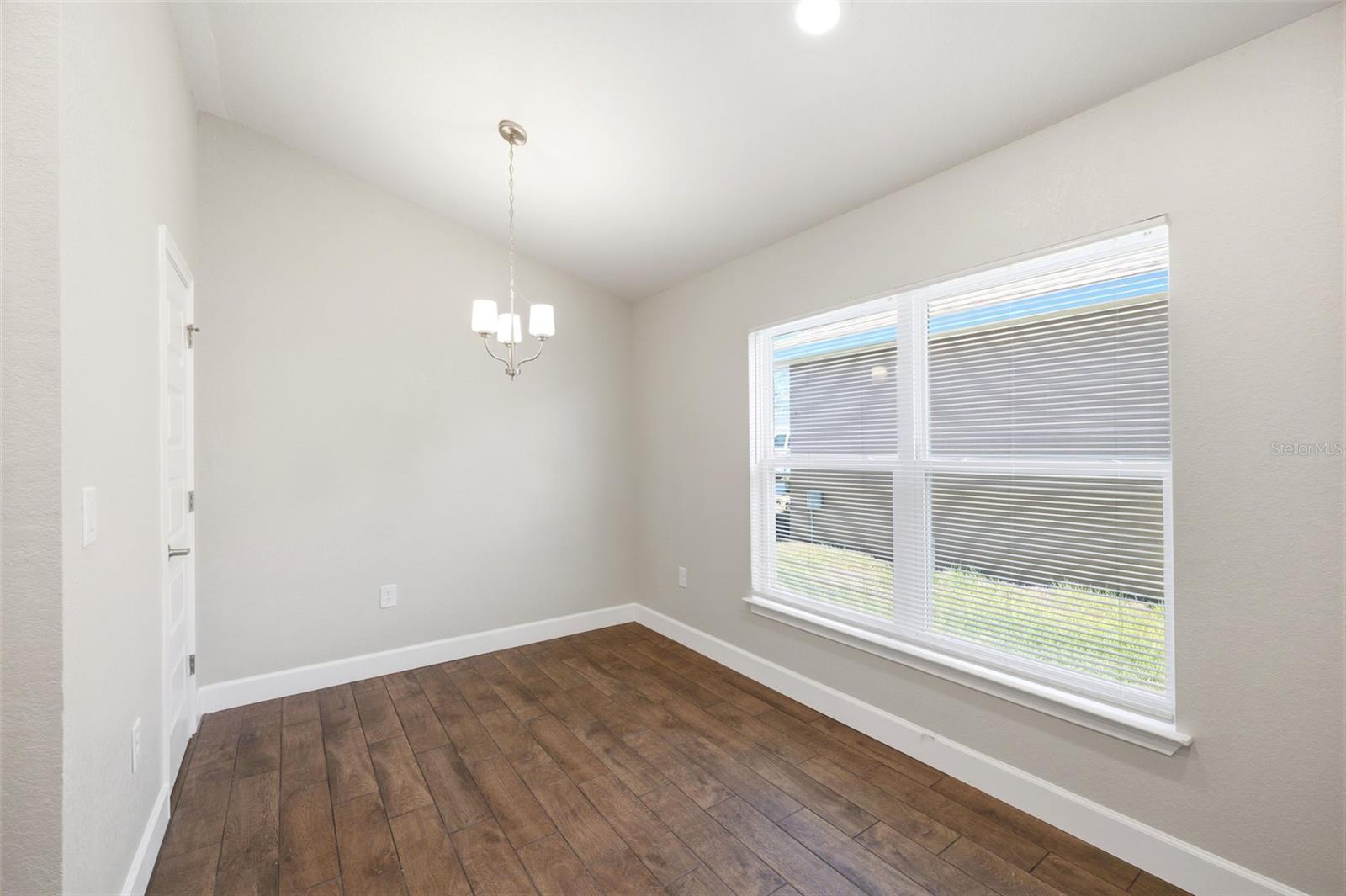 5524 Ocean Breeze Dr Property Photo 13