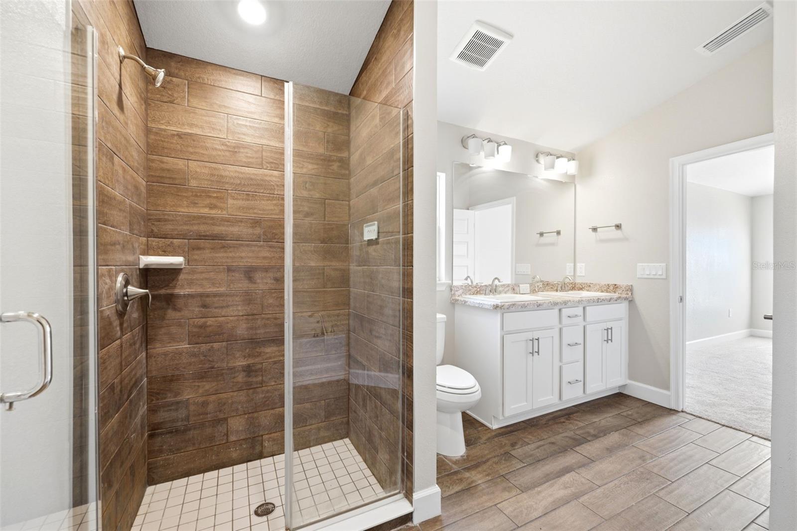 5524 Ocean Breeze Dr Property Photo 19