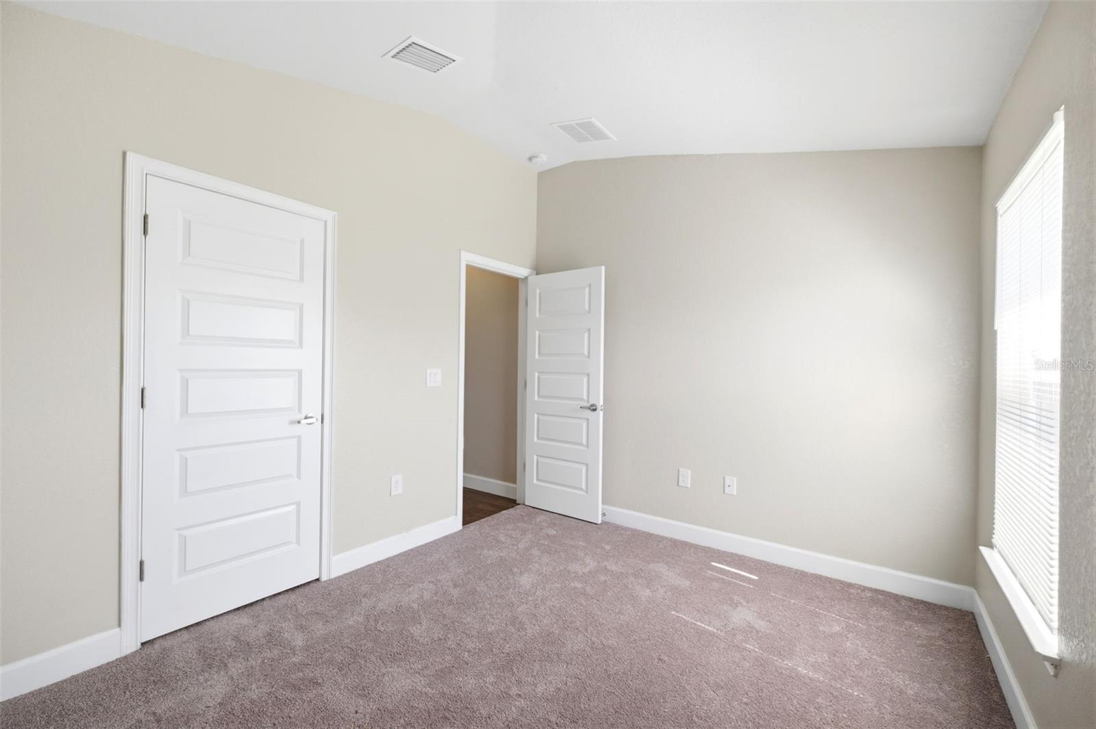 5524 Ocean Breeze Dr Property Photo 53