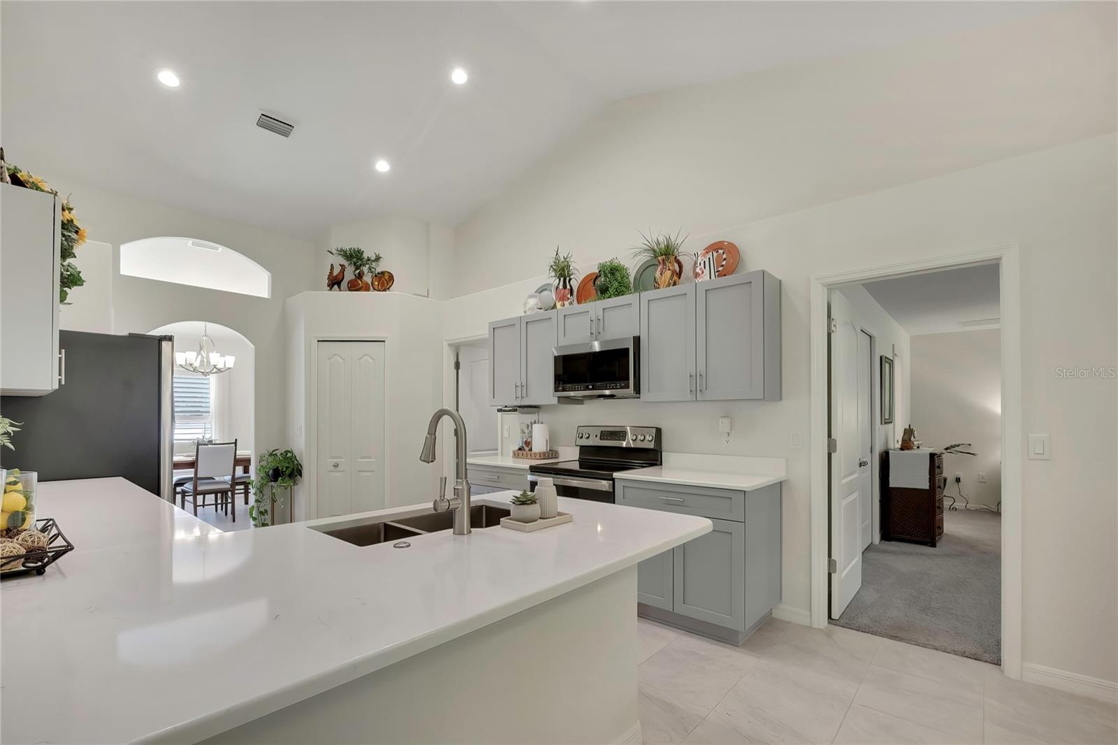 14108 Mulkerin Dr Property Photo 16