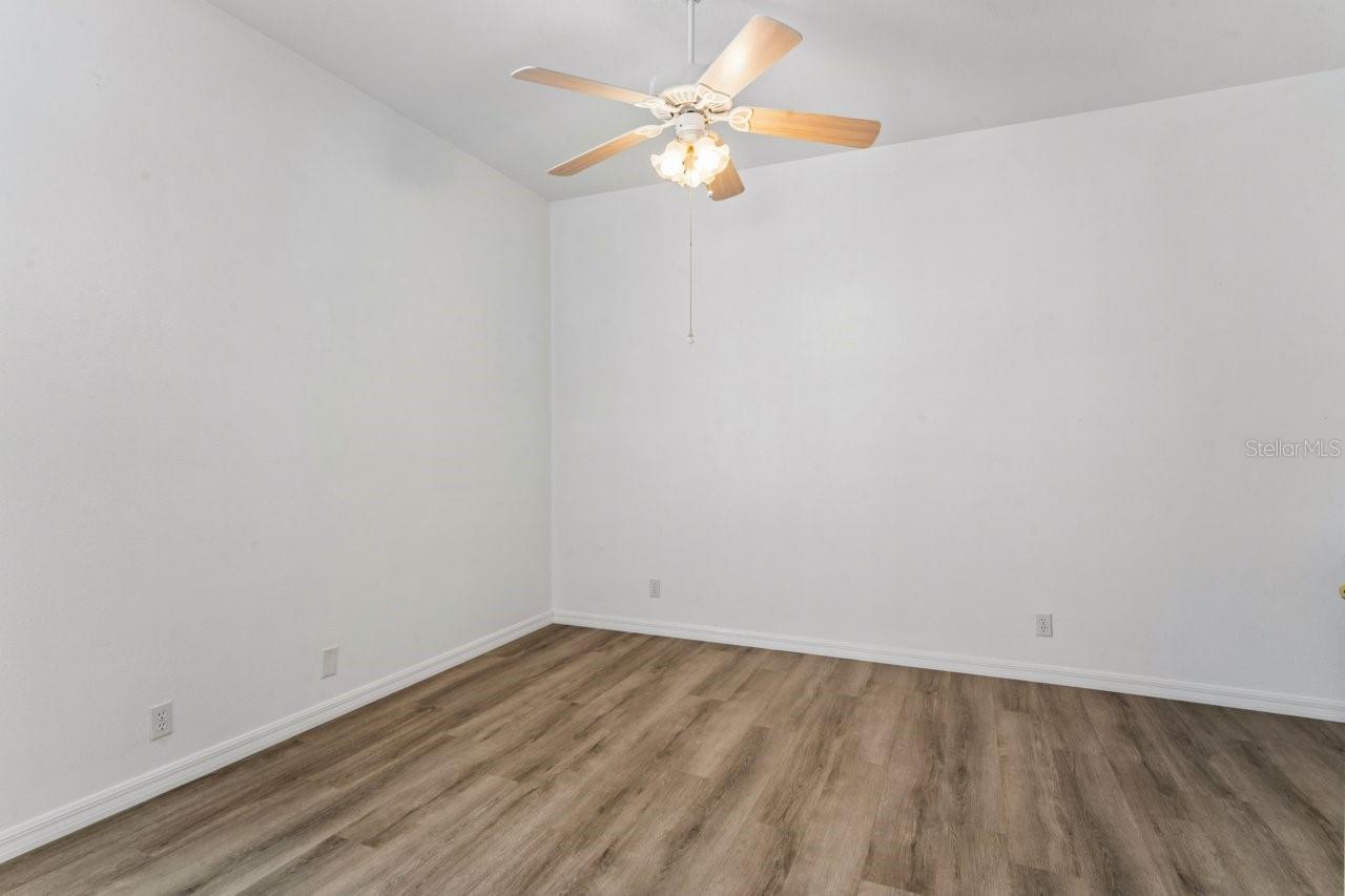 14468 Middle Fairway Dr Property Photo 14