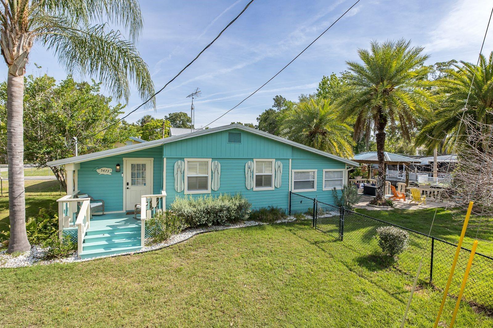 5473 Darlene St Property Photo 1