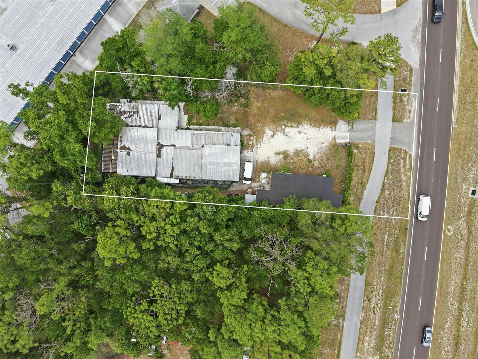 15520 Cortez Blvd Property Photo 2