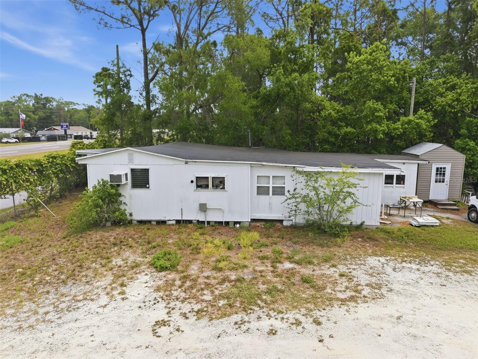 15520 Cortez Blvd Property Photo 3