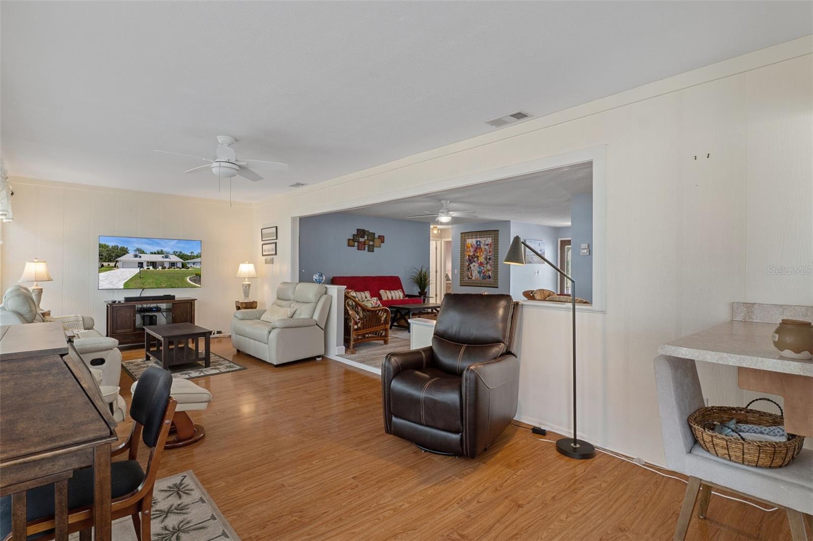 2643 Royal Ridge Dr Property Photo 20