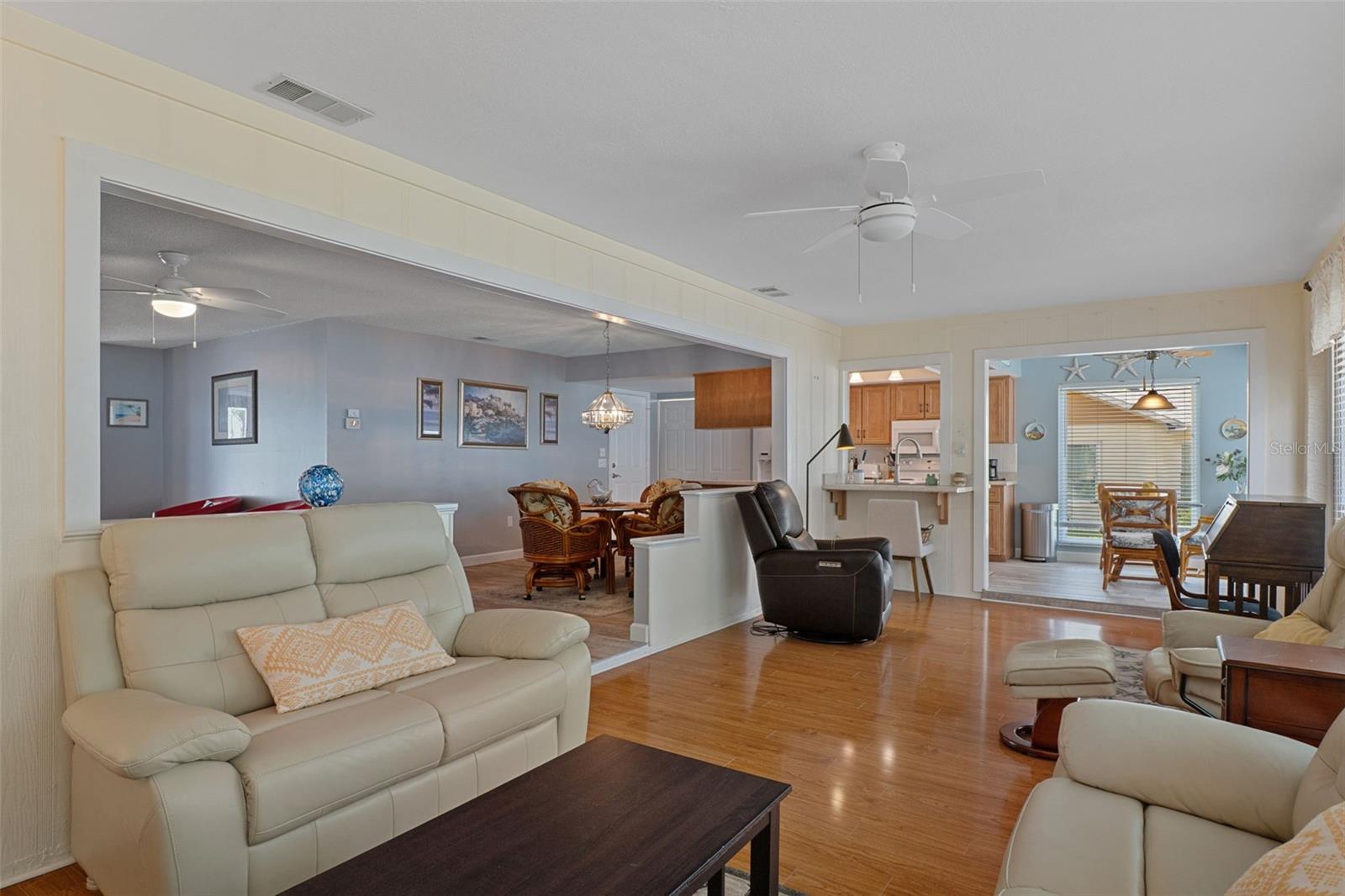 2643 Royal Ridge Dr Property Photo 22