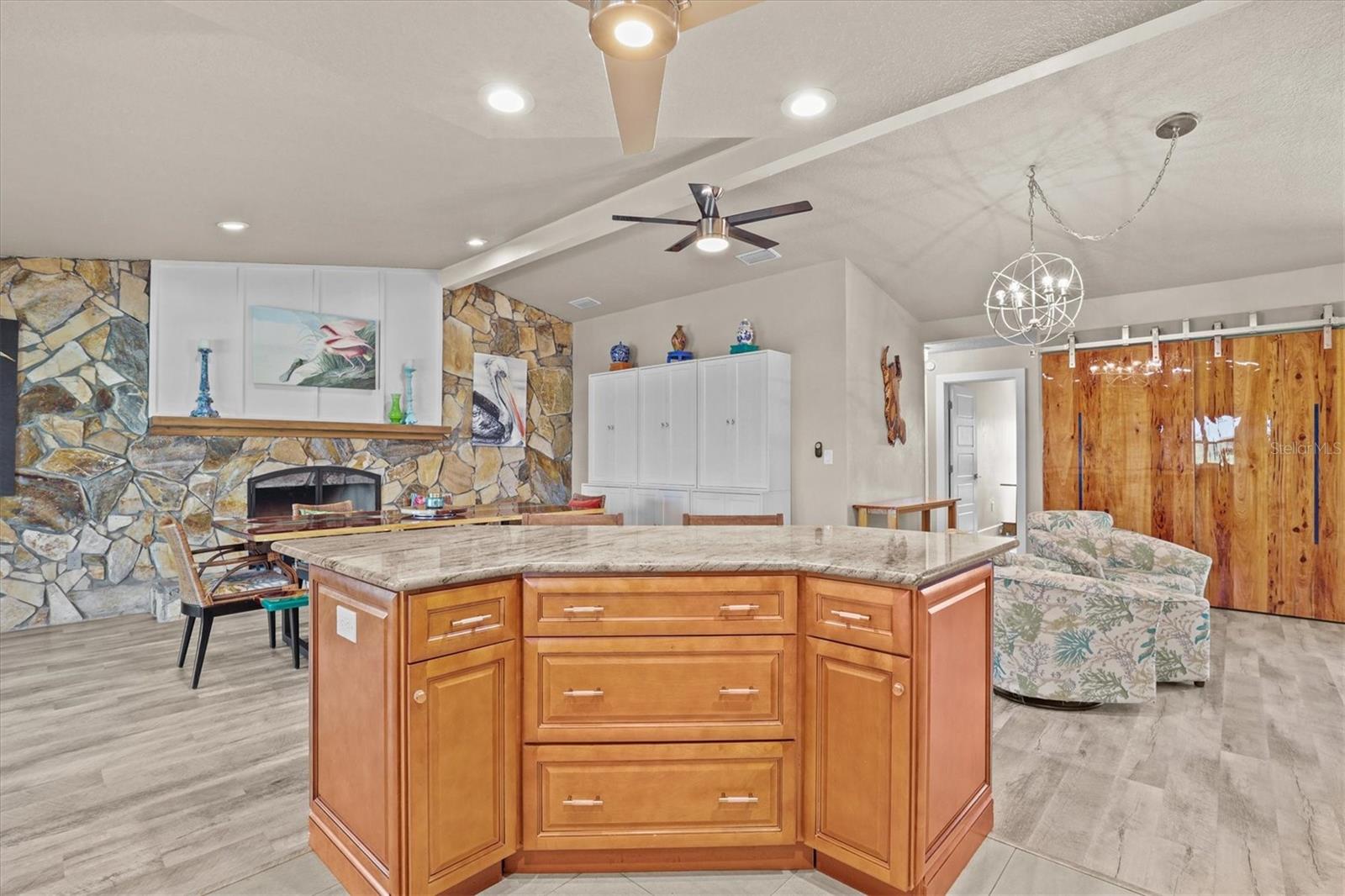 15722 Donzi Dr Property Photo 28