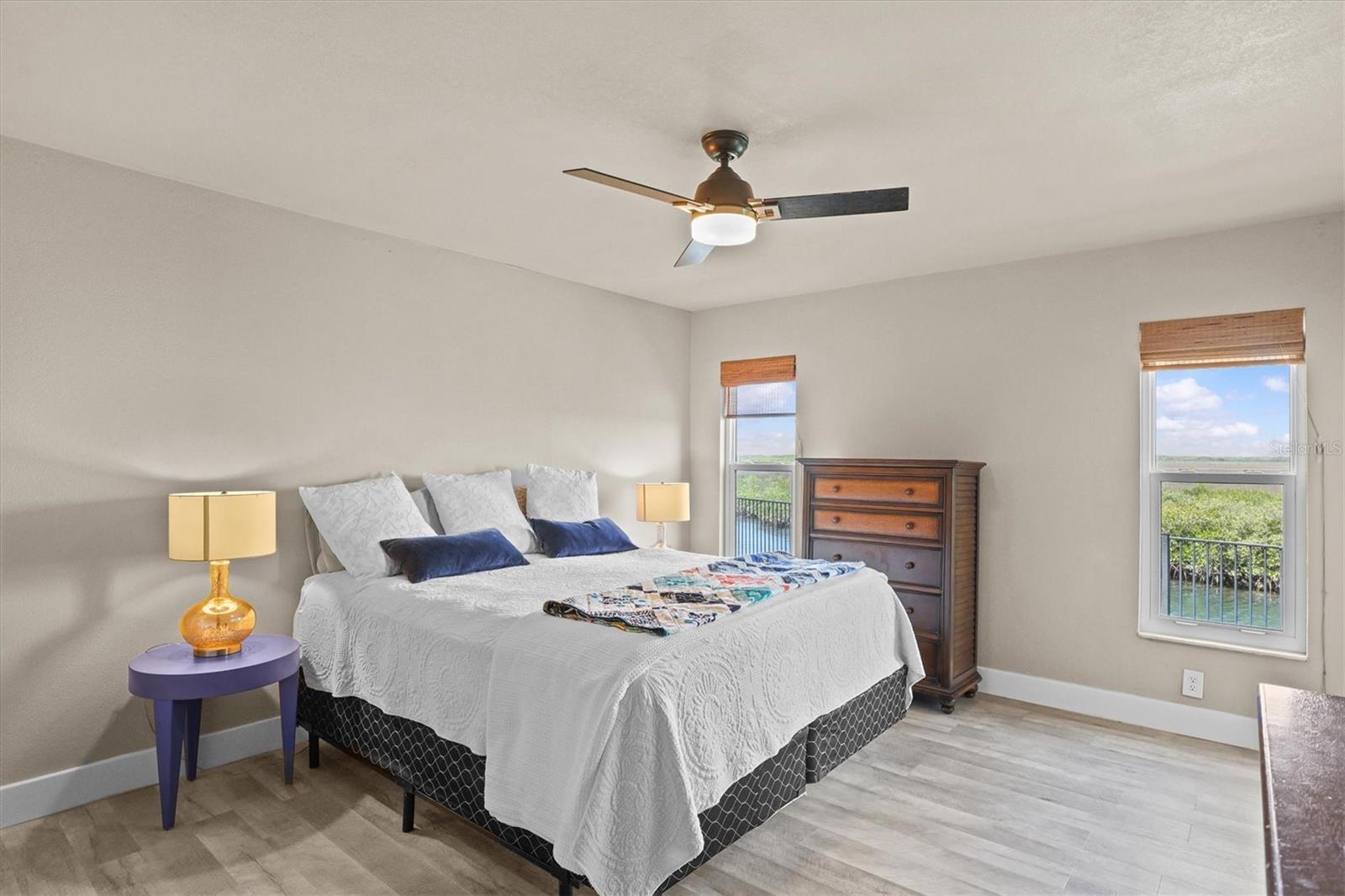 15722 Donzi Dr Property Photo 34
