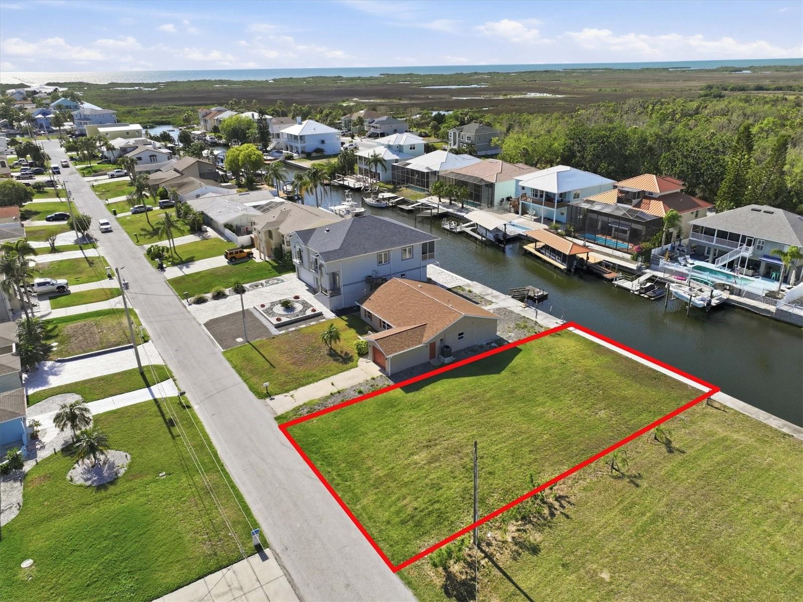 7429 Hatteras Dr Property Photo 8