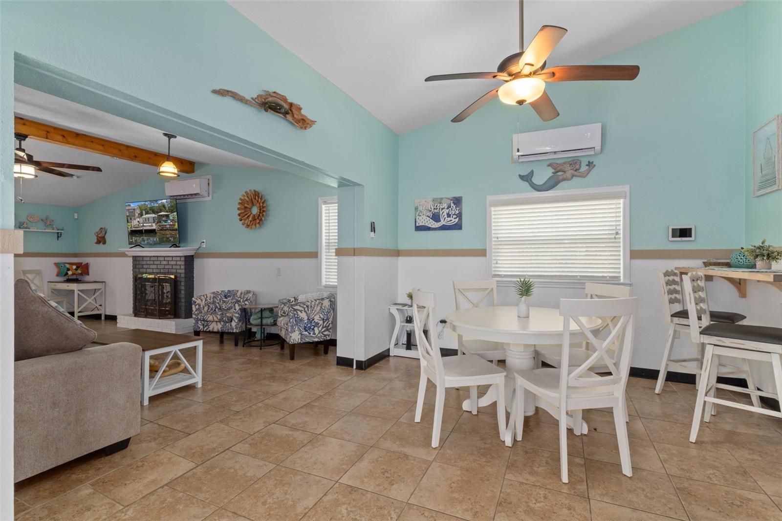 6245 Waverly Rd Property Photo 5