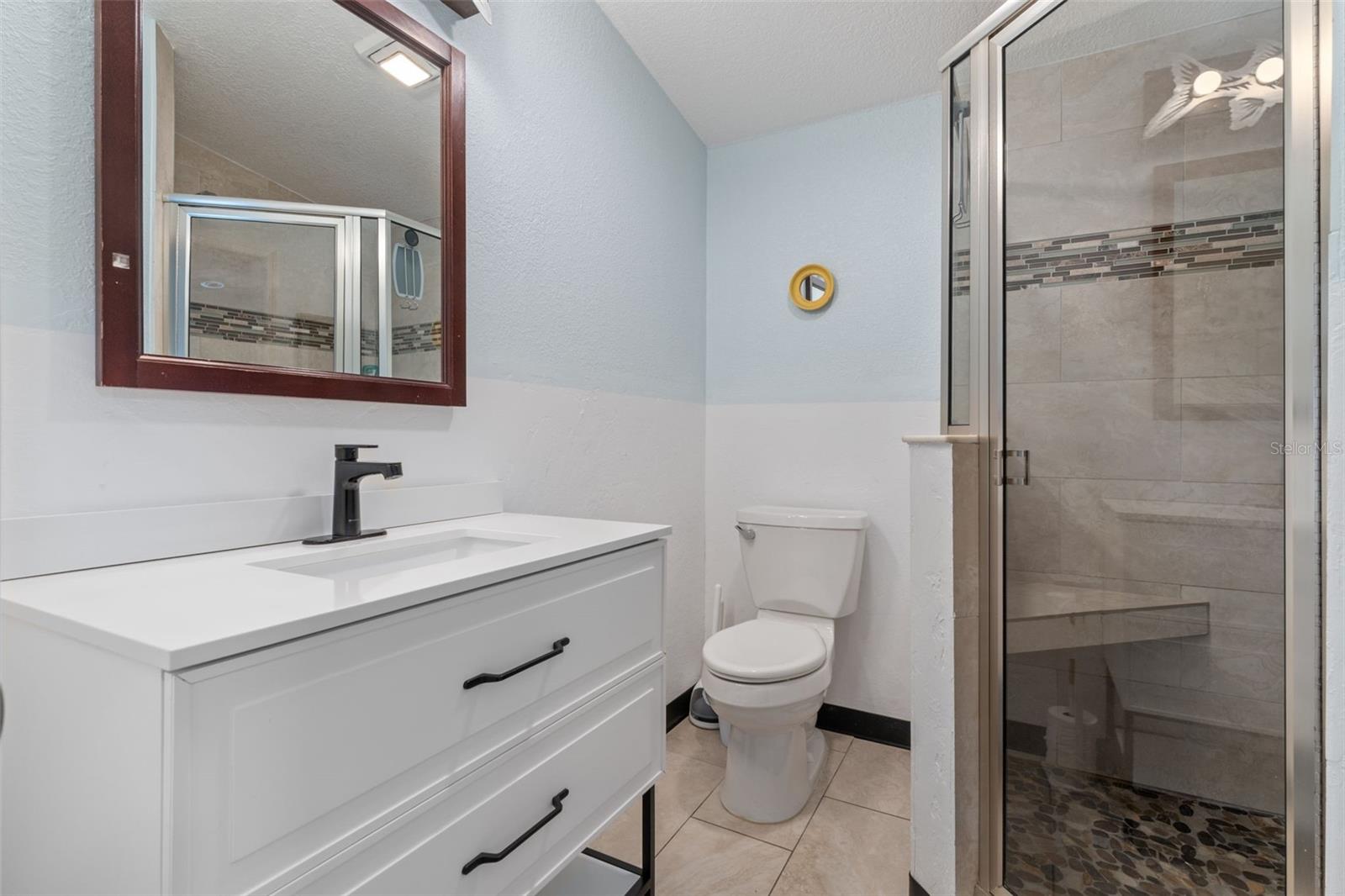 6245 Waverly Rd Property Photo 16