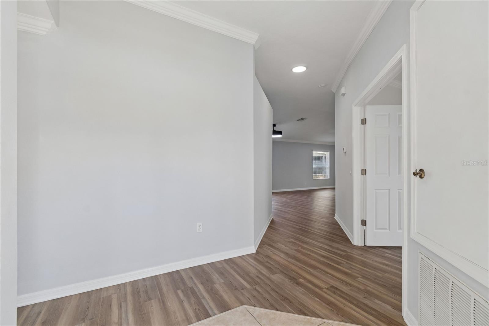 18630 Rolling Hills Loop Property Photo 7