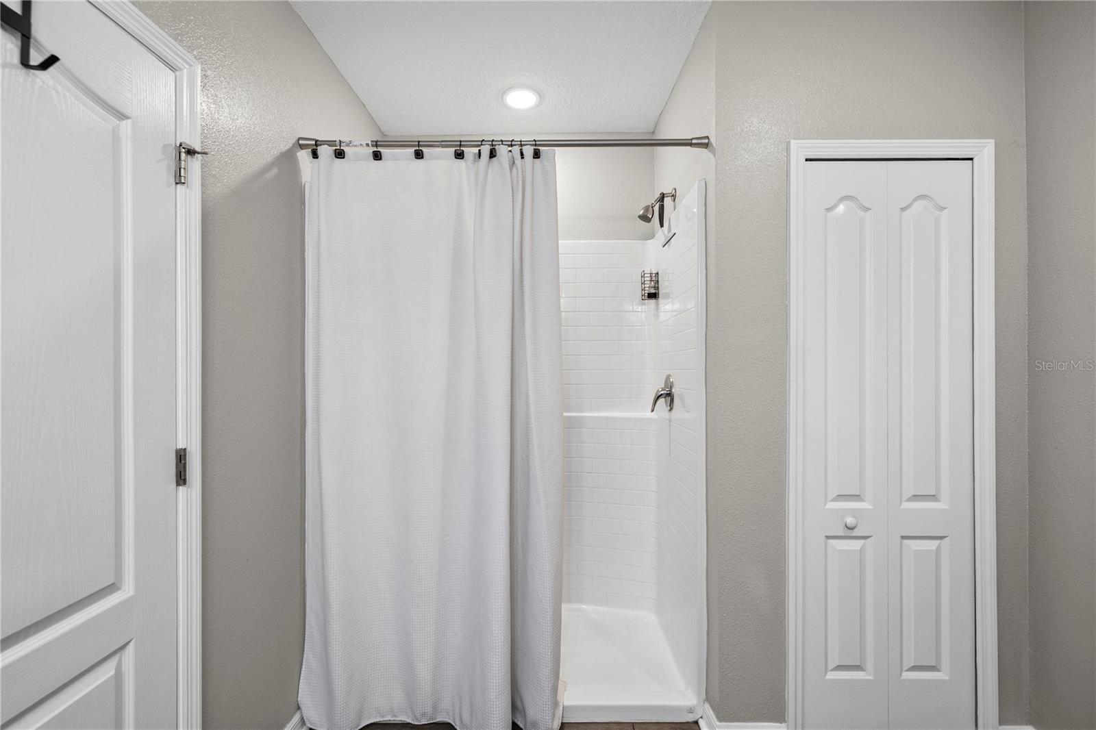14241 Ravine Ave Property Photo 22