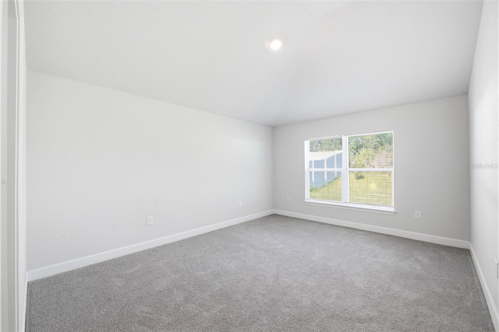 4355 Sutherland St Property Photo 11