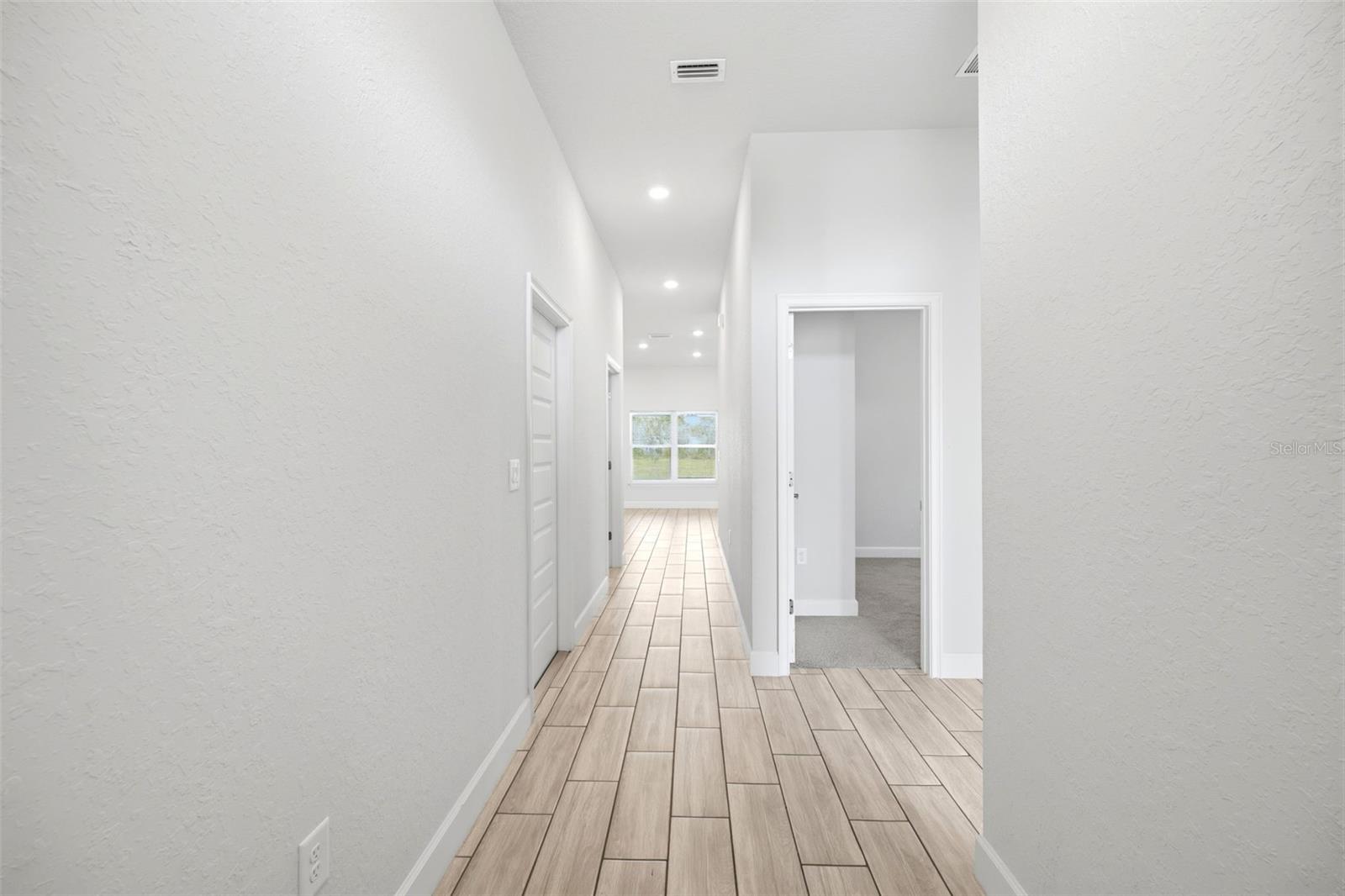 4355 Sutherland St Property Photo 42