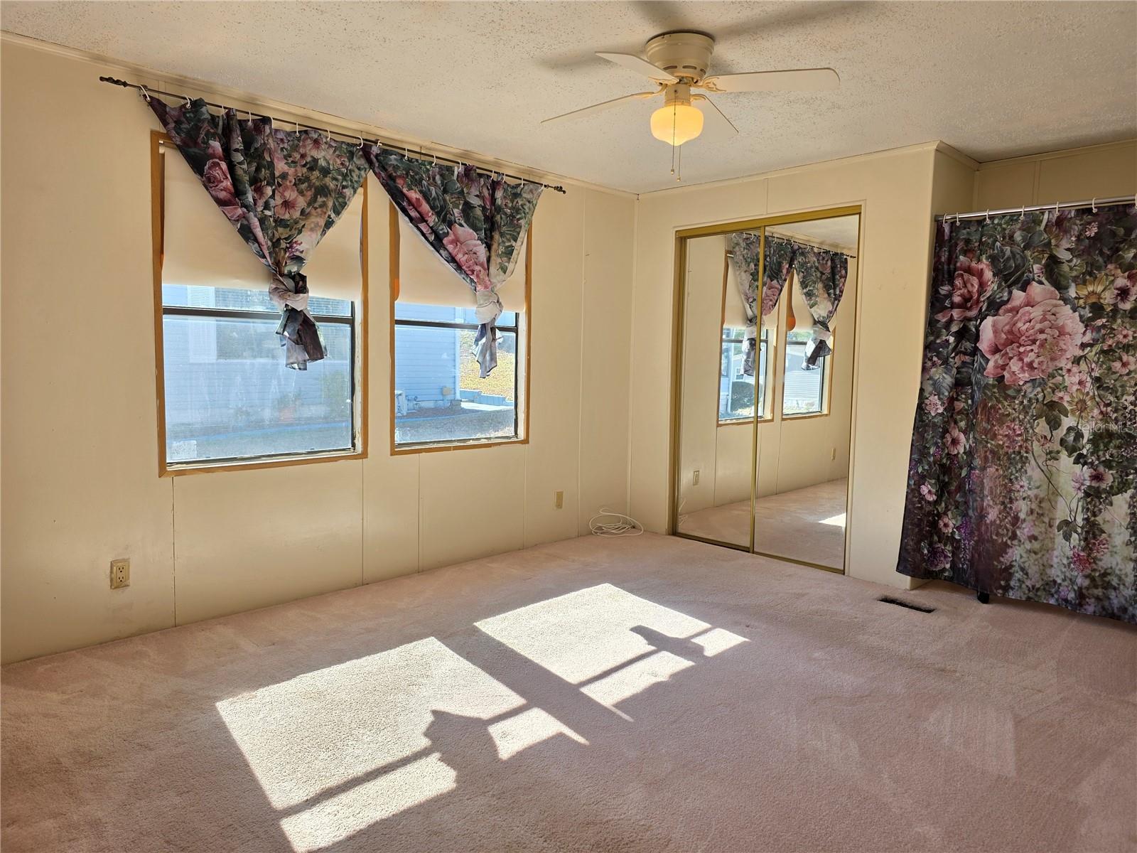 8027 Eastern Circle Dr Property Photo 11