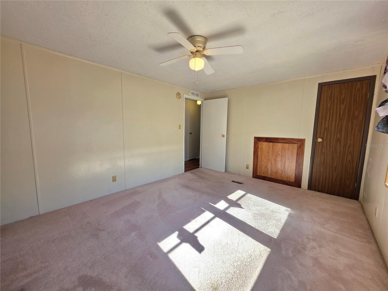 8027 Eastern Circle Dr Property Photo 12