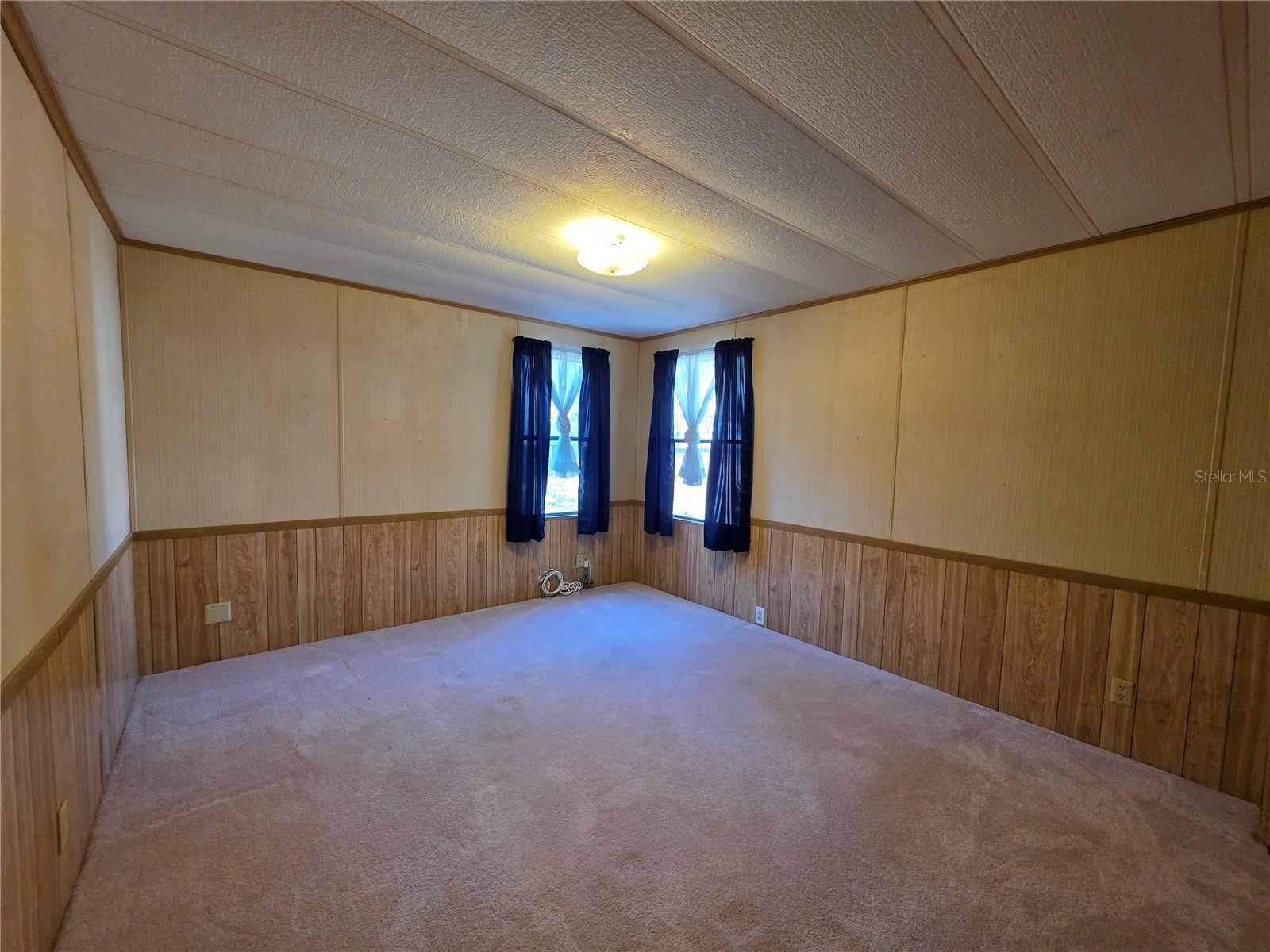 8027 Eastern Circle Dr Property Photo 13
