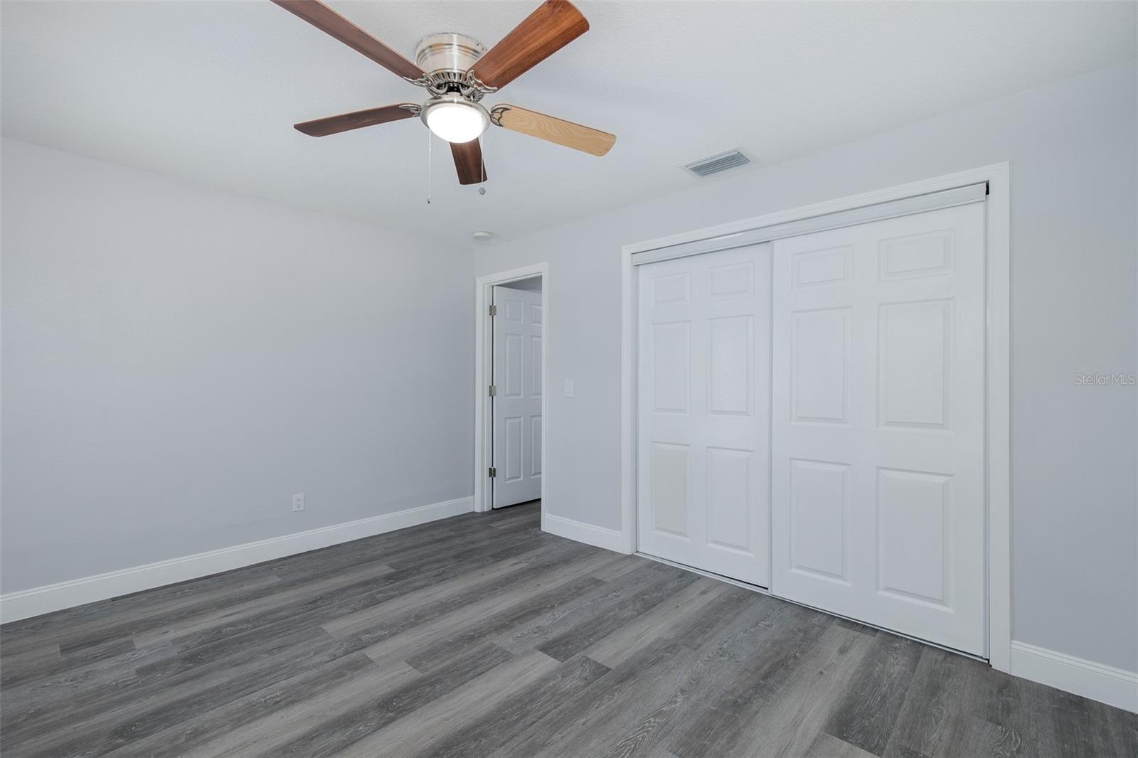 1815 Driftwood Cir S Property Photo 18