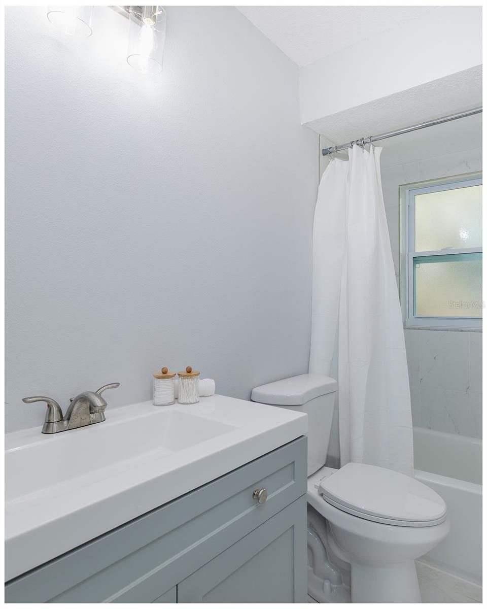 1815 Driftwood Cir S Property Photo 25