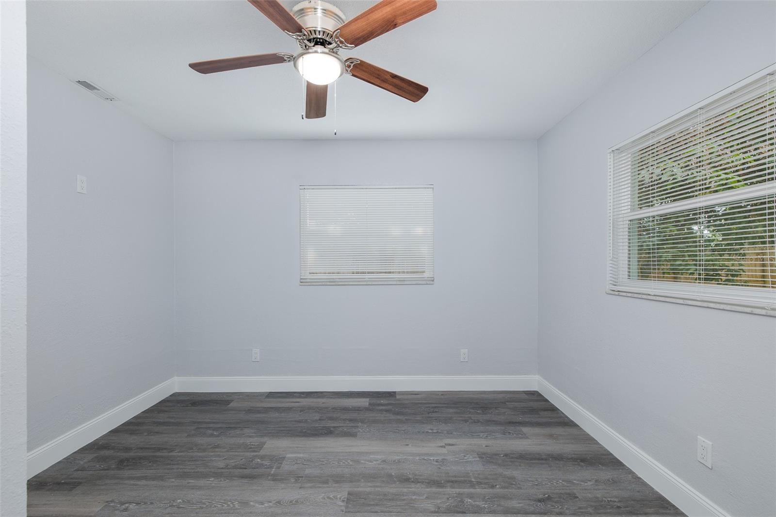 1815 Driftwood Cir S Property Photo 26